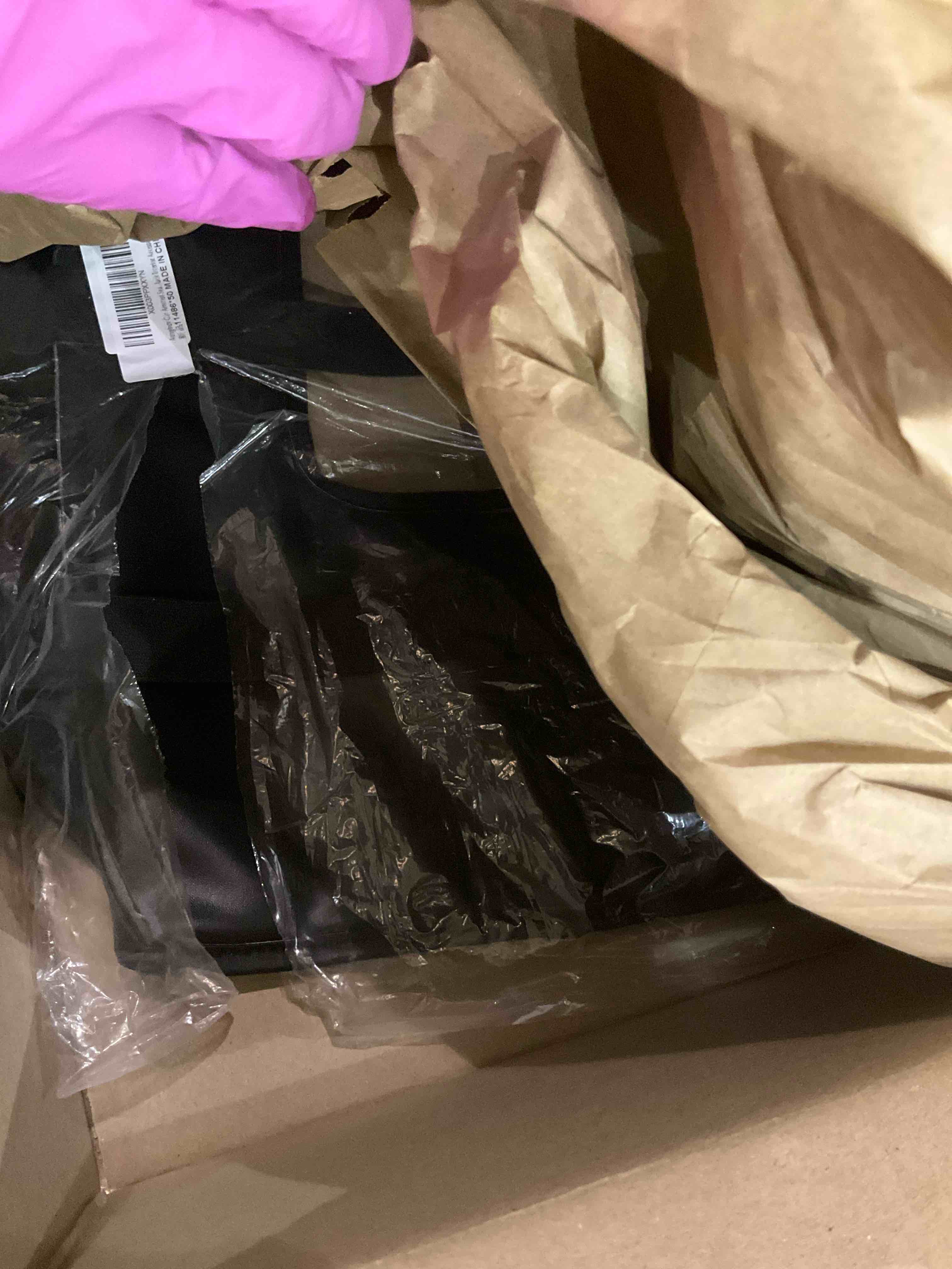 https://s3.amazonaws.com/lotting-images-prod/BargainHunt/EXS01221726_1710334395881.jpeg