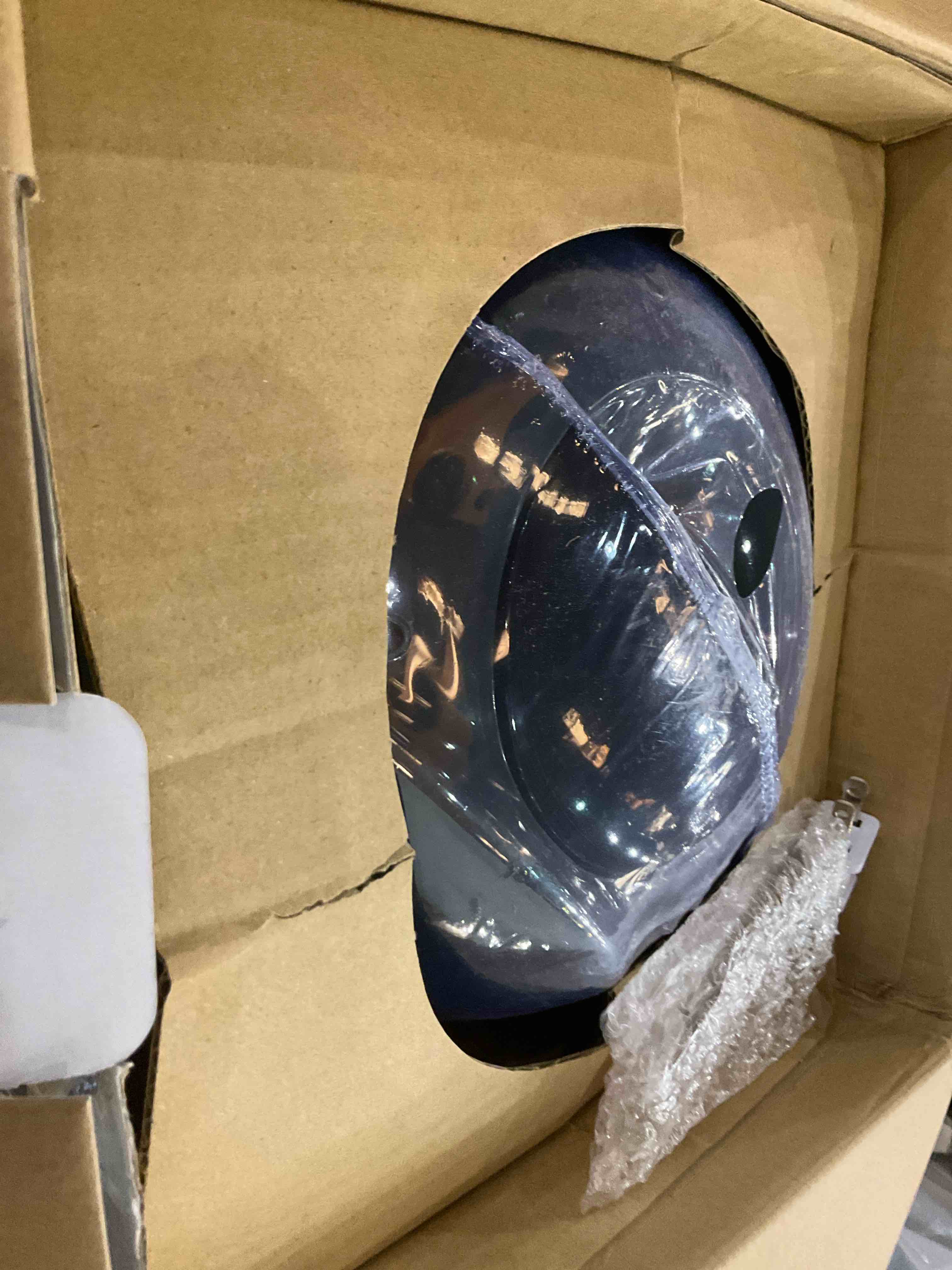 https://s3.amazonaws.com/lotting-images-prod/BargainHunt/EXS01221729_1710337162874.jpeg