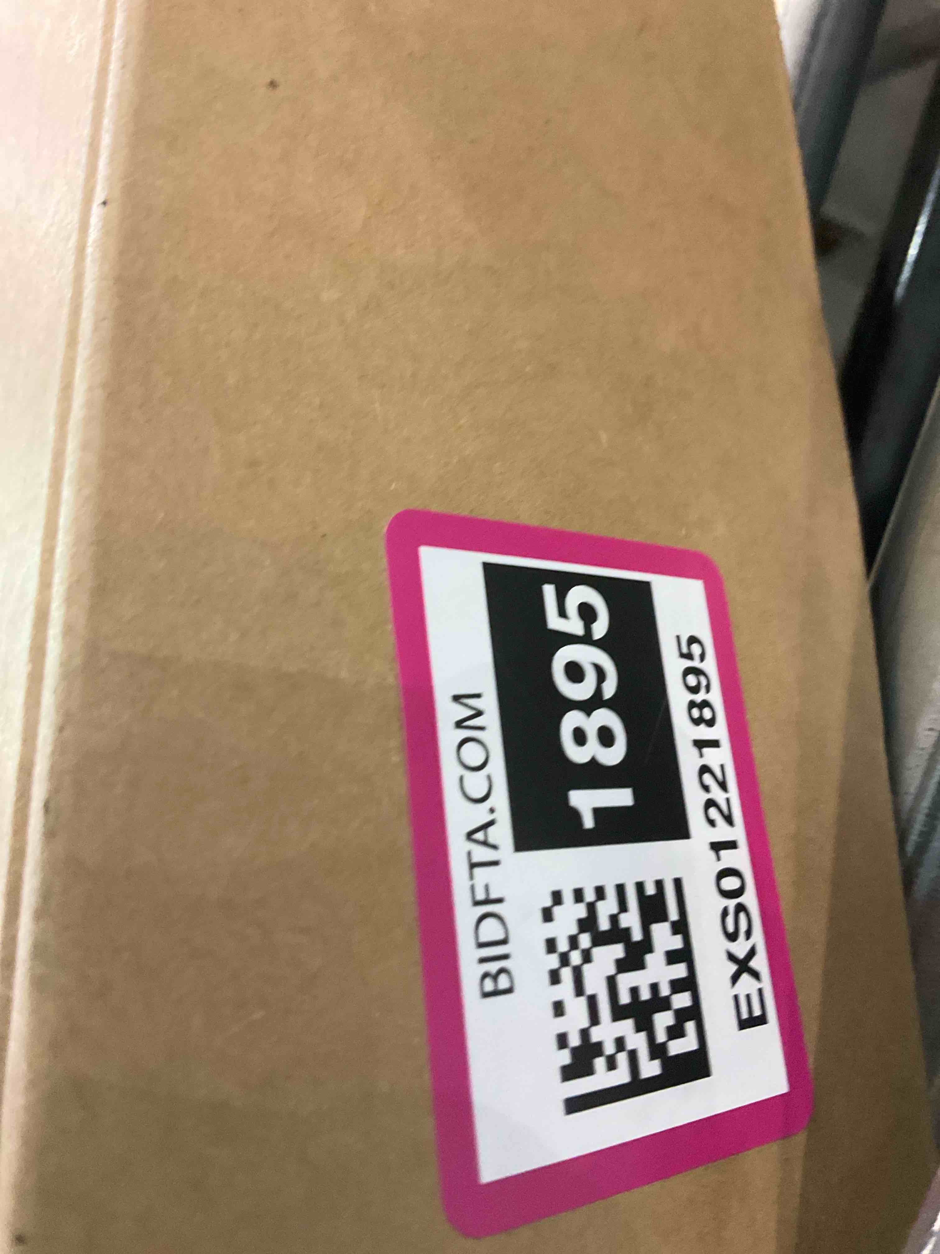 https://s3.amazonaws.com/lotting-images-prod/BargainHunt/EXS01221895_1710416620333.jpeg