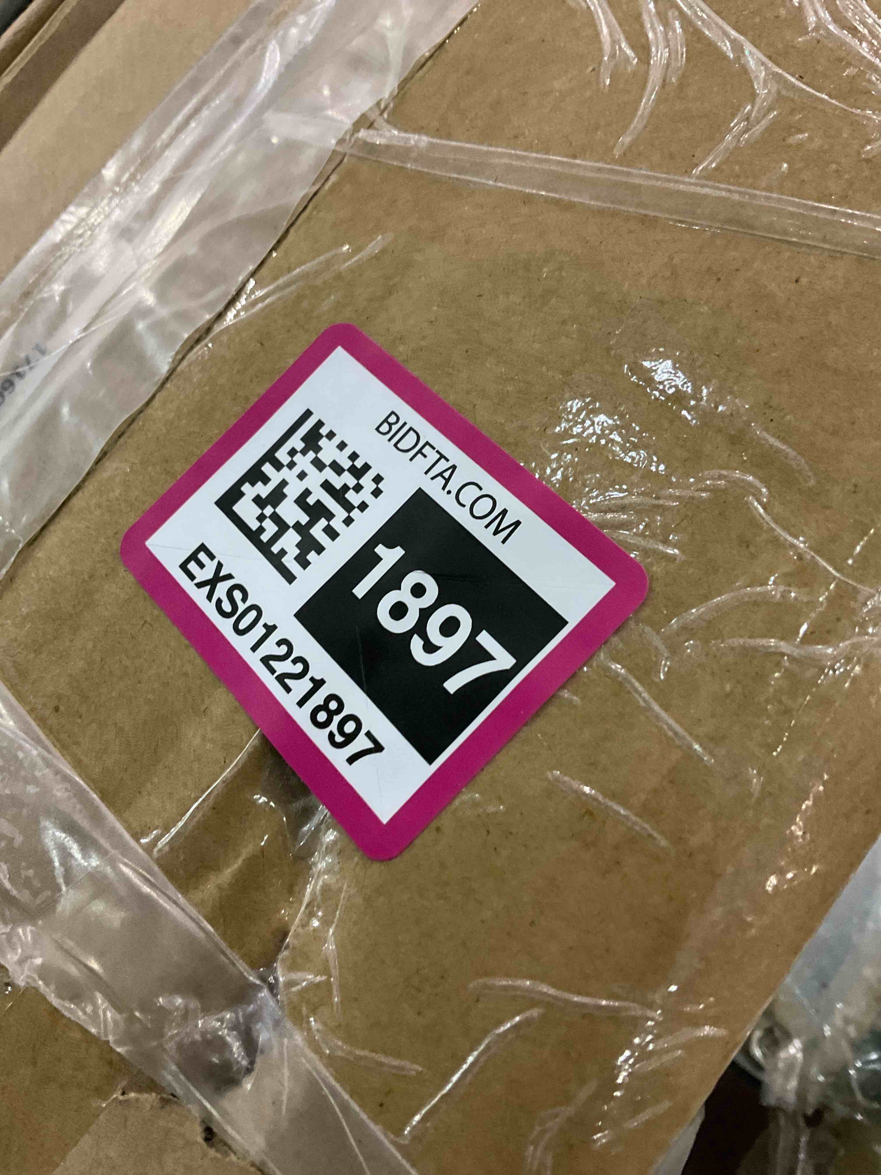 https://s3.amazonaws.com/lotting-images-prod/BargainHunt/EXS01221897_1710417001738.jpeg