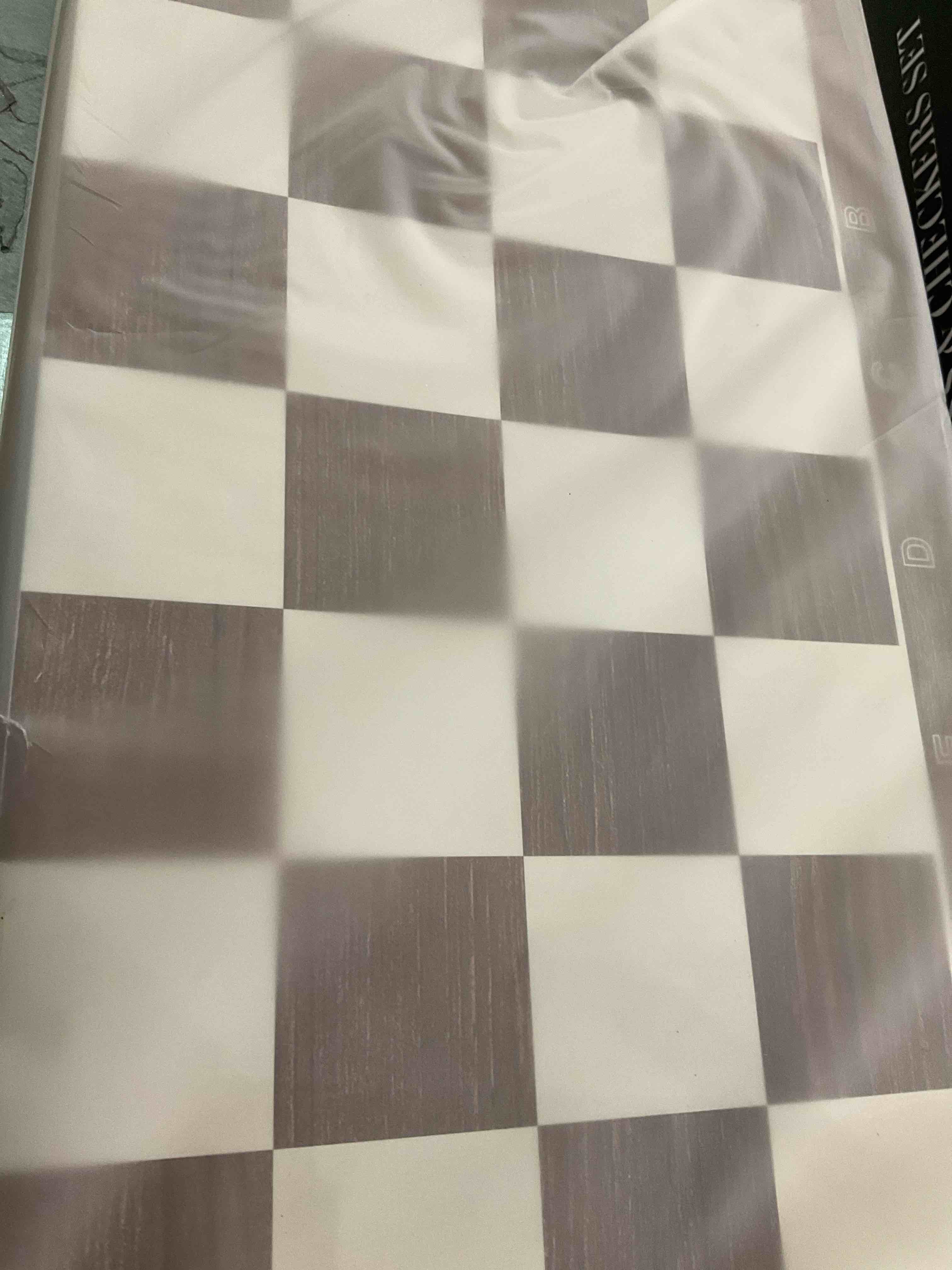 https://s3.amazonaws.com/lotting-images-prod/BargainHunt/EXS01222141_1710265994383.jpeg