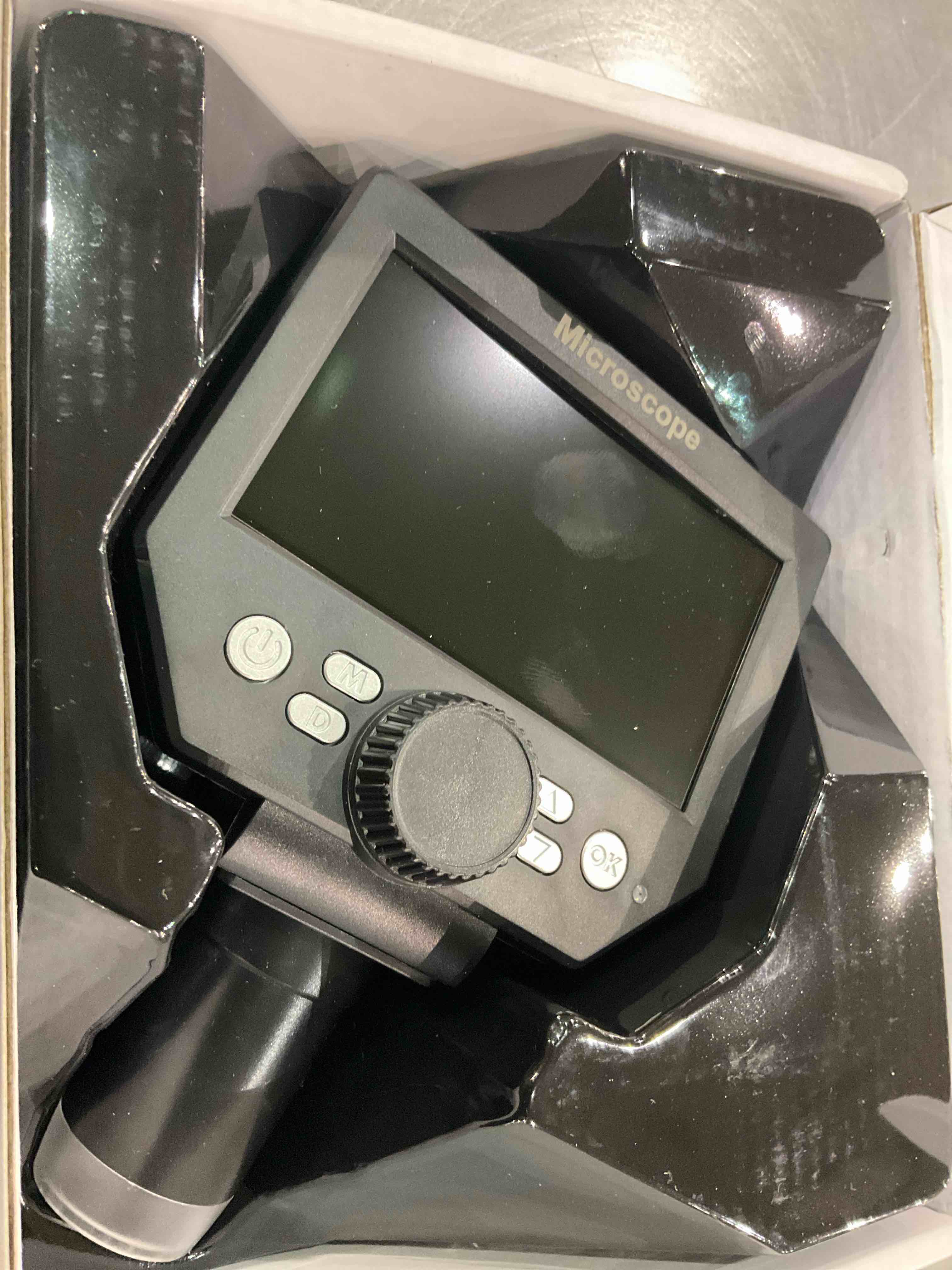 https://s3.amazonaws.com/lotting-images-prod/BargainHunt/EXS01222154_1710328278408.jpeg