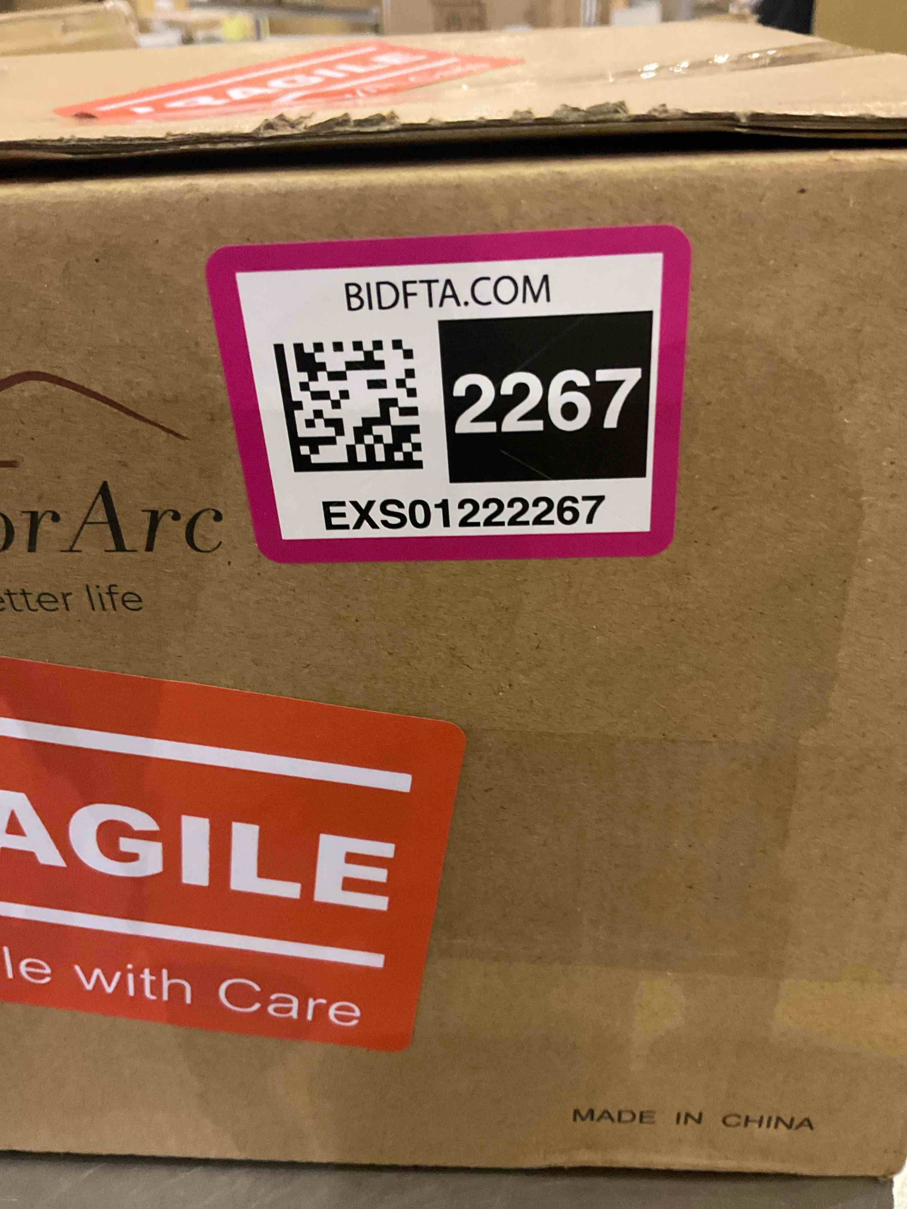 https://s3.amazonaws.com/lotting-images-prod/BargainHunt/EXS01222267_1710415021779.jpeg