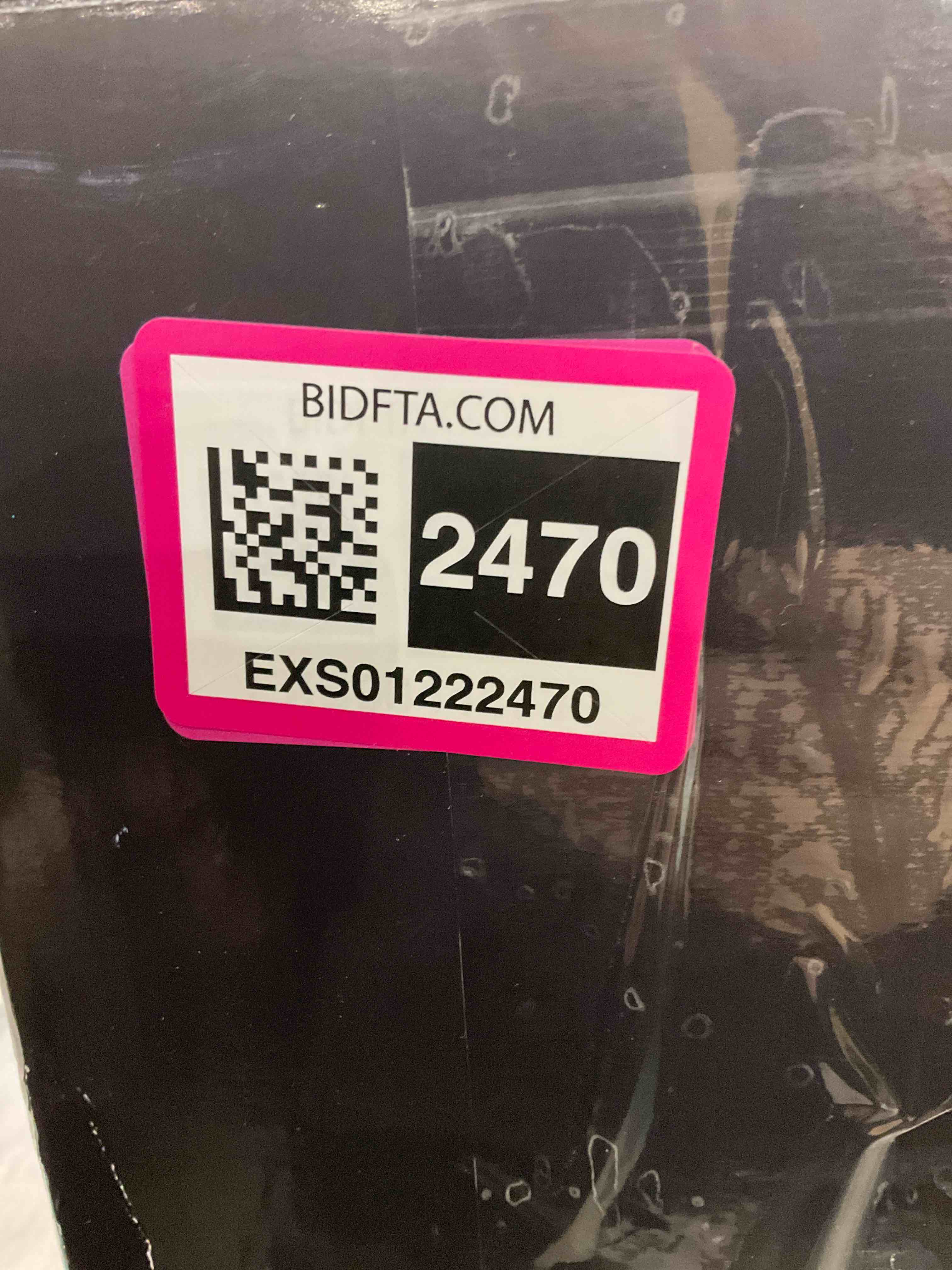 https://s3.amazonaws.com/lotting-images-prod/BargainHunt/EXS01222470_1710516548493.jpeg