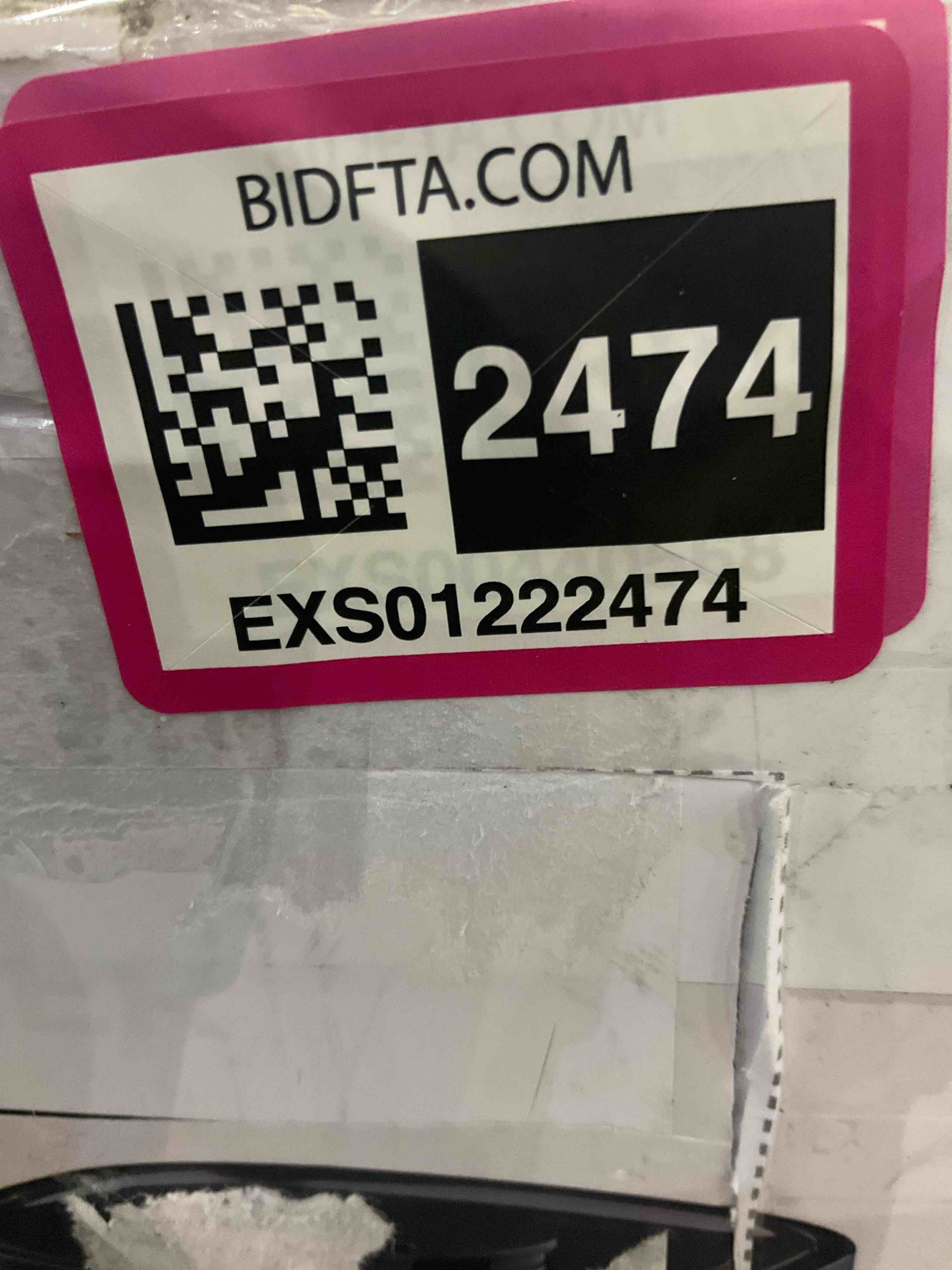 https://s3.amazonaws.com/lotting-images-prod/BargainHunt/EXS01222474_1710517090640.jpeg