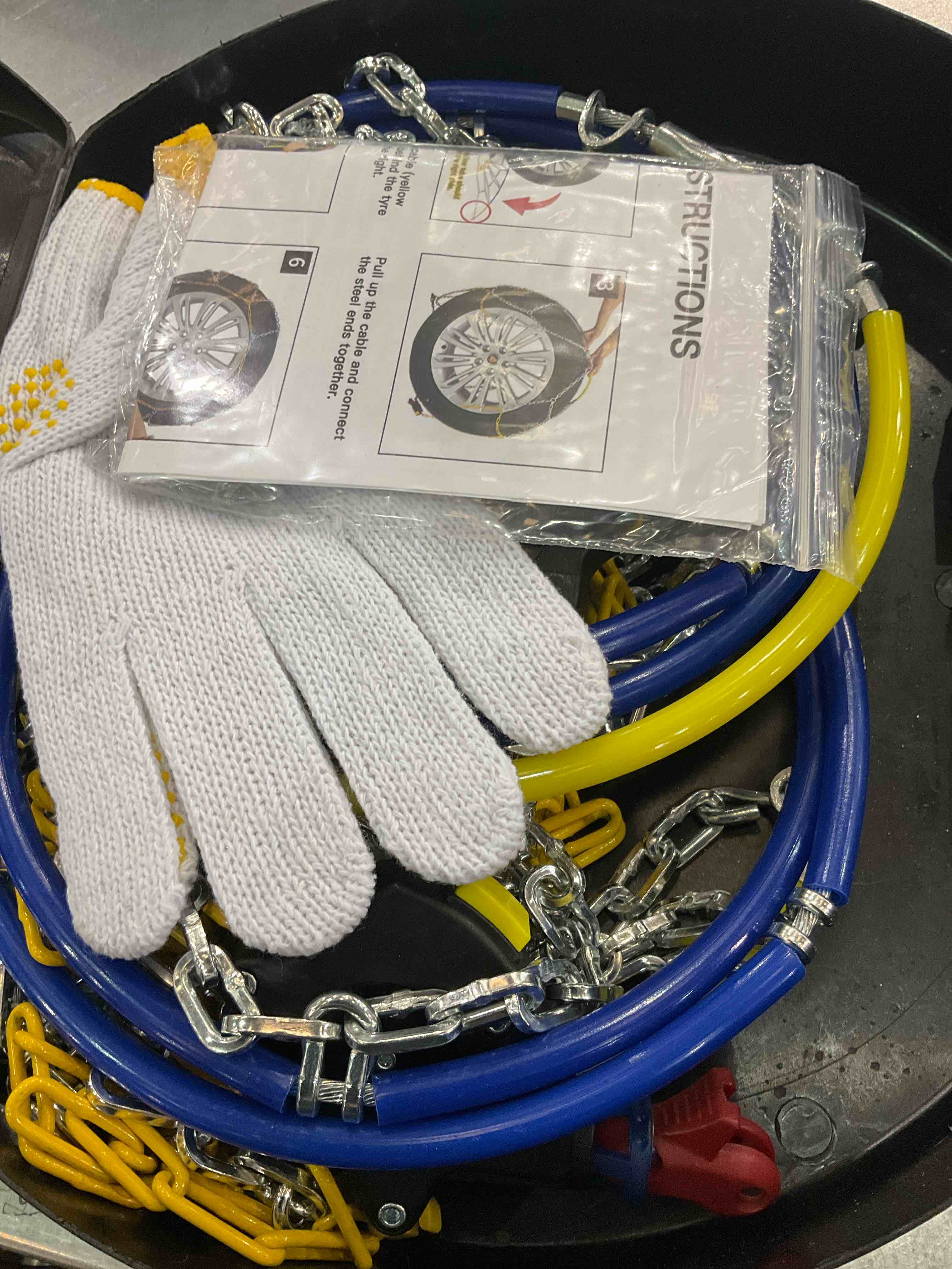https://s3.amazonaws.com/lotting-images-prod/BargainHunt/EXS01222478_1710518023336.jpeg