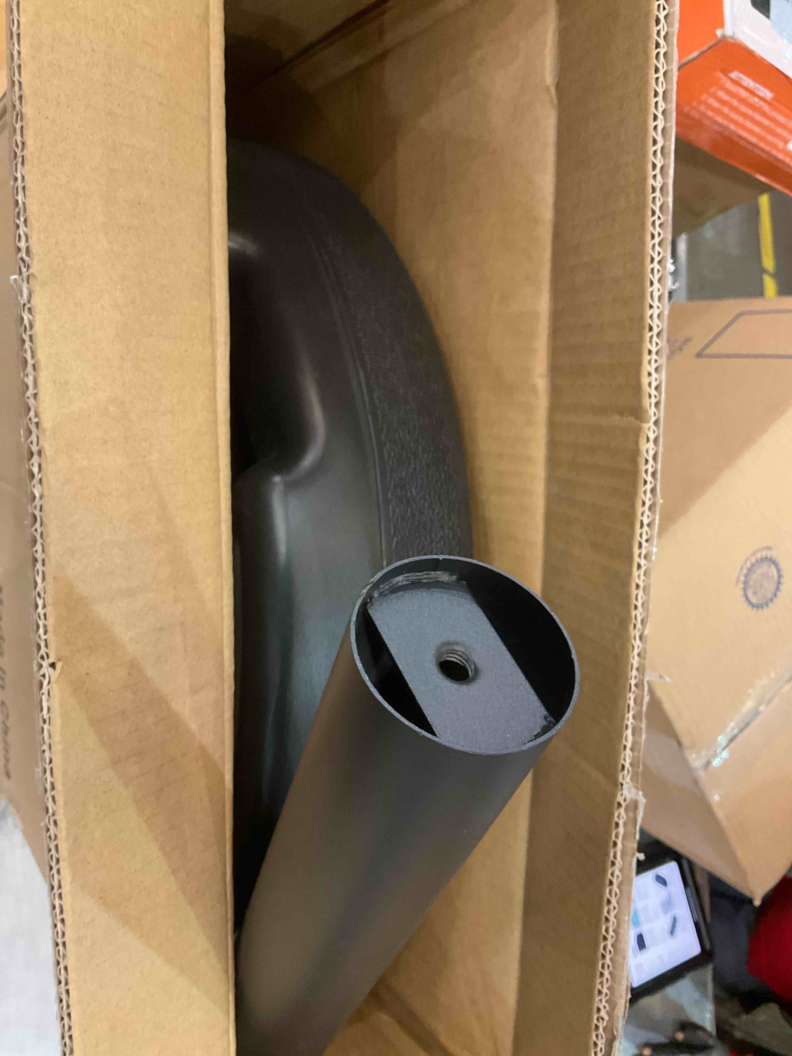 https://s3.amazonaws.com/lotting-images-prod/BargainHunt/EXS01222604_1711731409618.jpeg