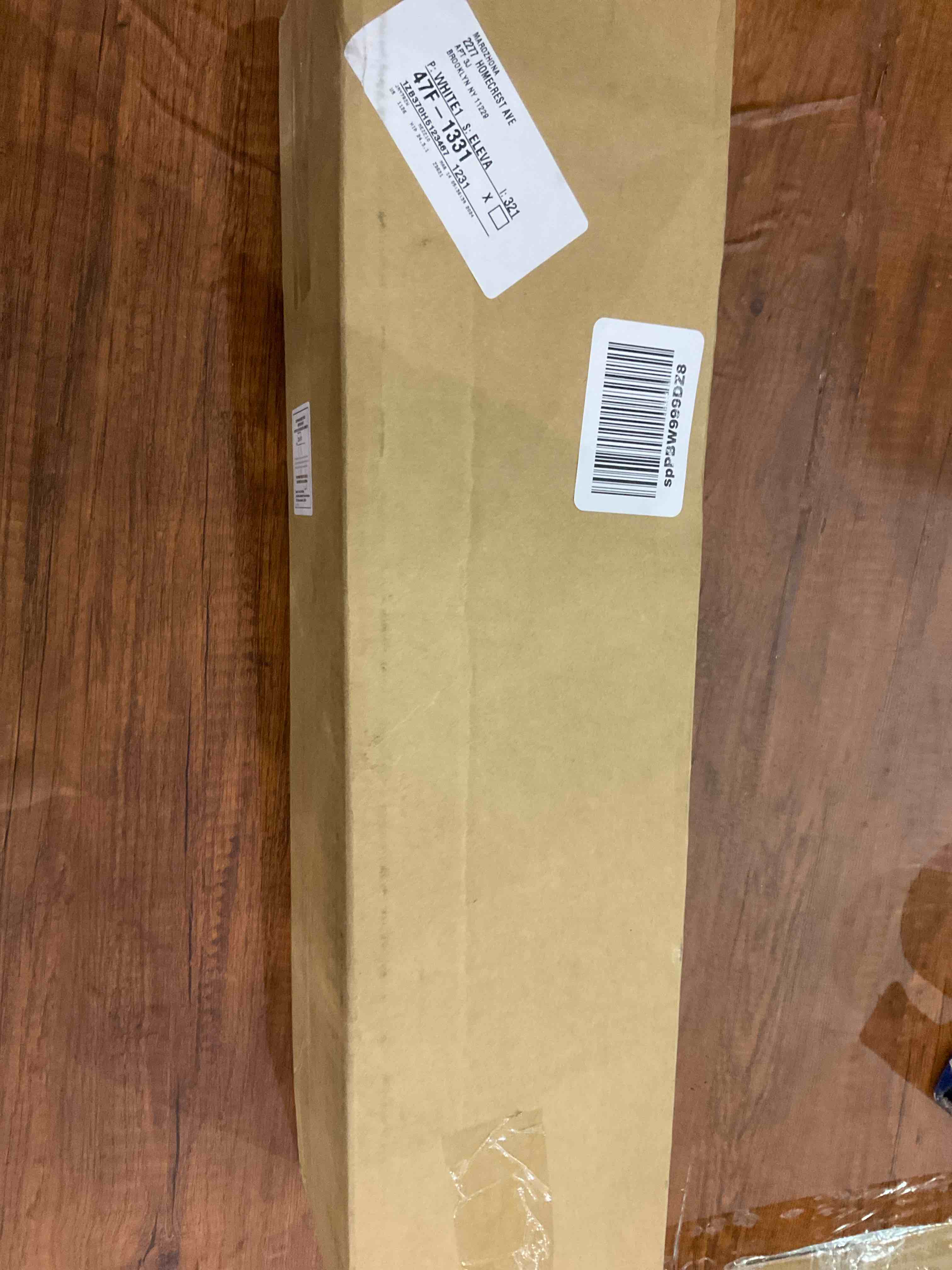 https://s3.amazonaws.com/lotting-images-prod/BargainHunt/EXS01222633_1712057688518.jpeg