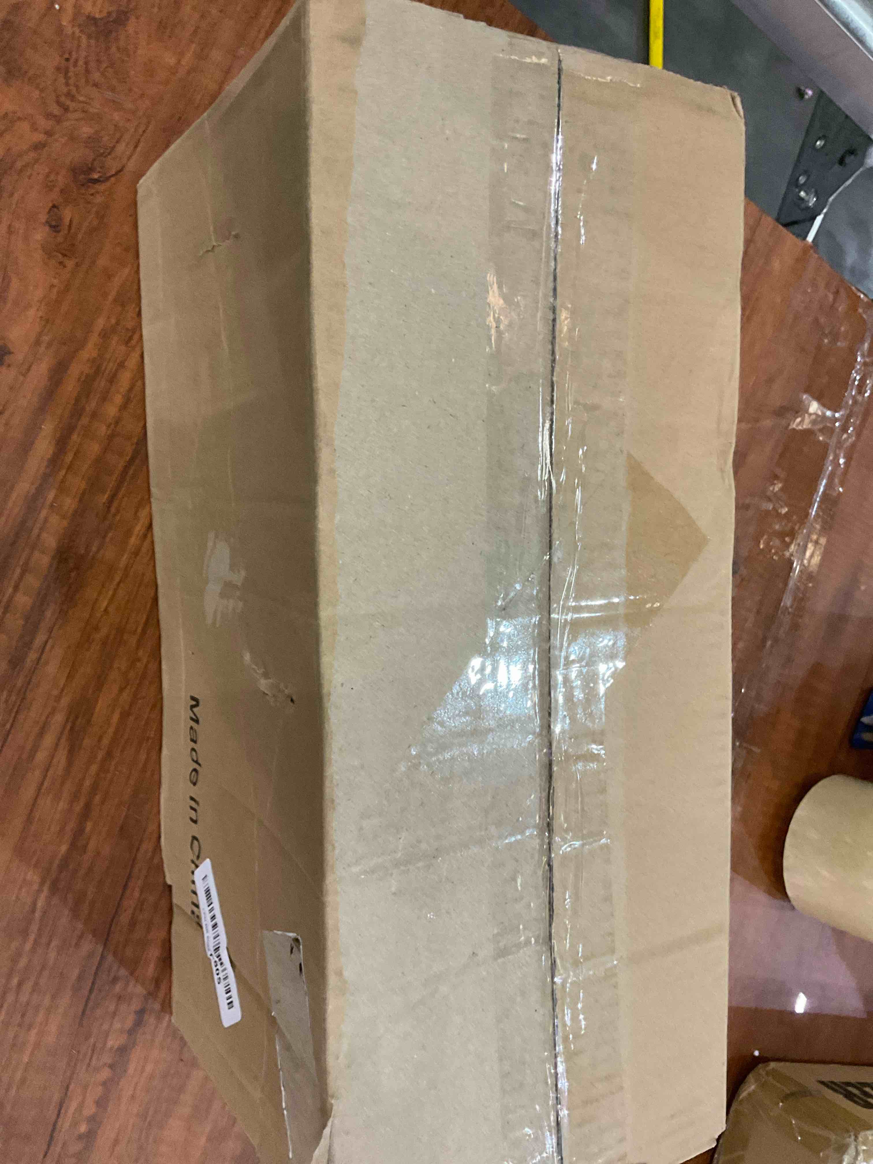 https://s3.amazonaws.com/lotting-images-prod/BargainHunt/EXS01222693_1712070702271.jpeg
