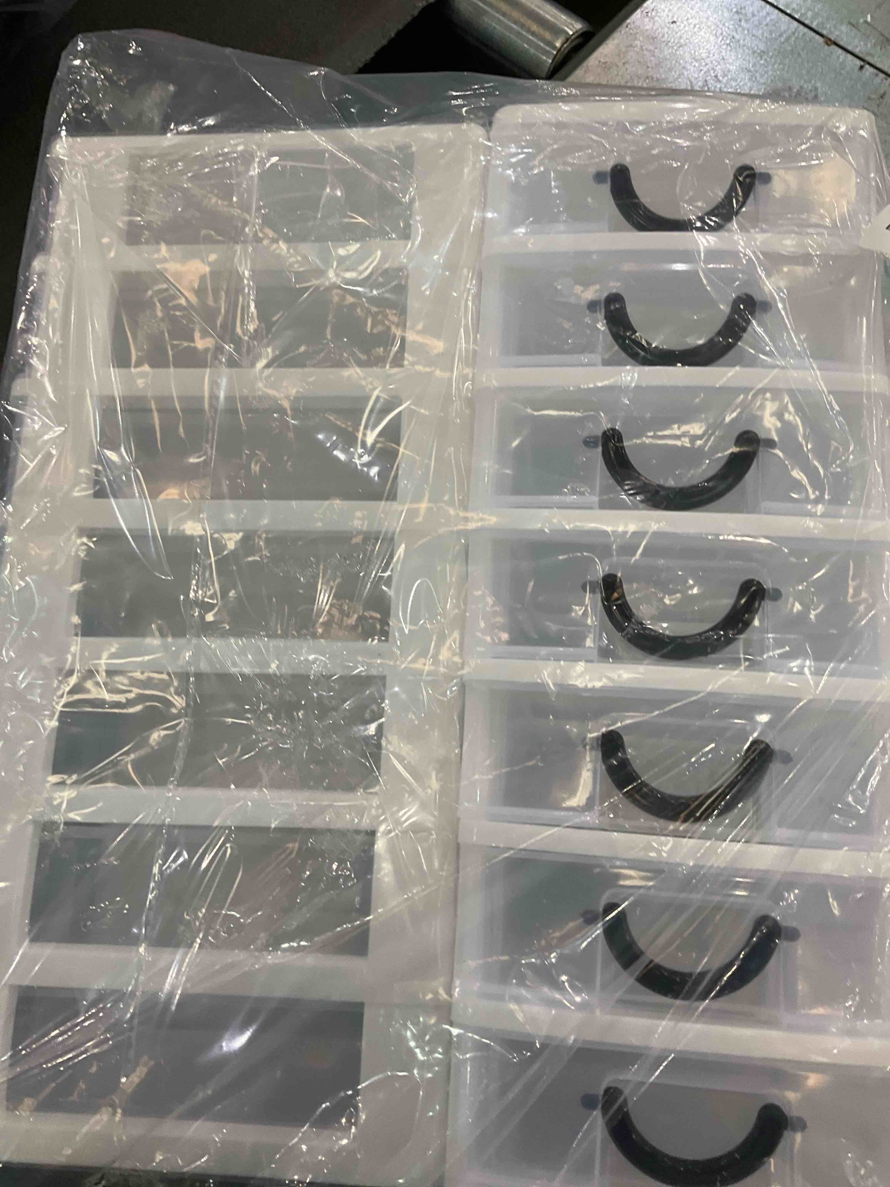 https://s3.amazonaws.com/lotting-images-prod/BargainHunt/EXS01223121_1710172222779.jpeg