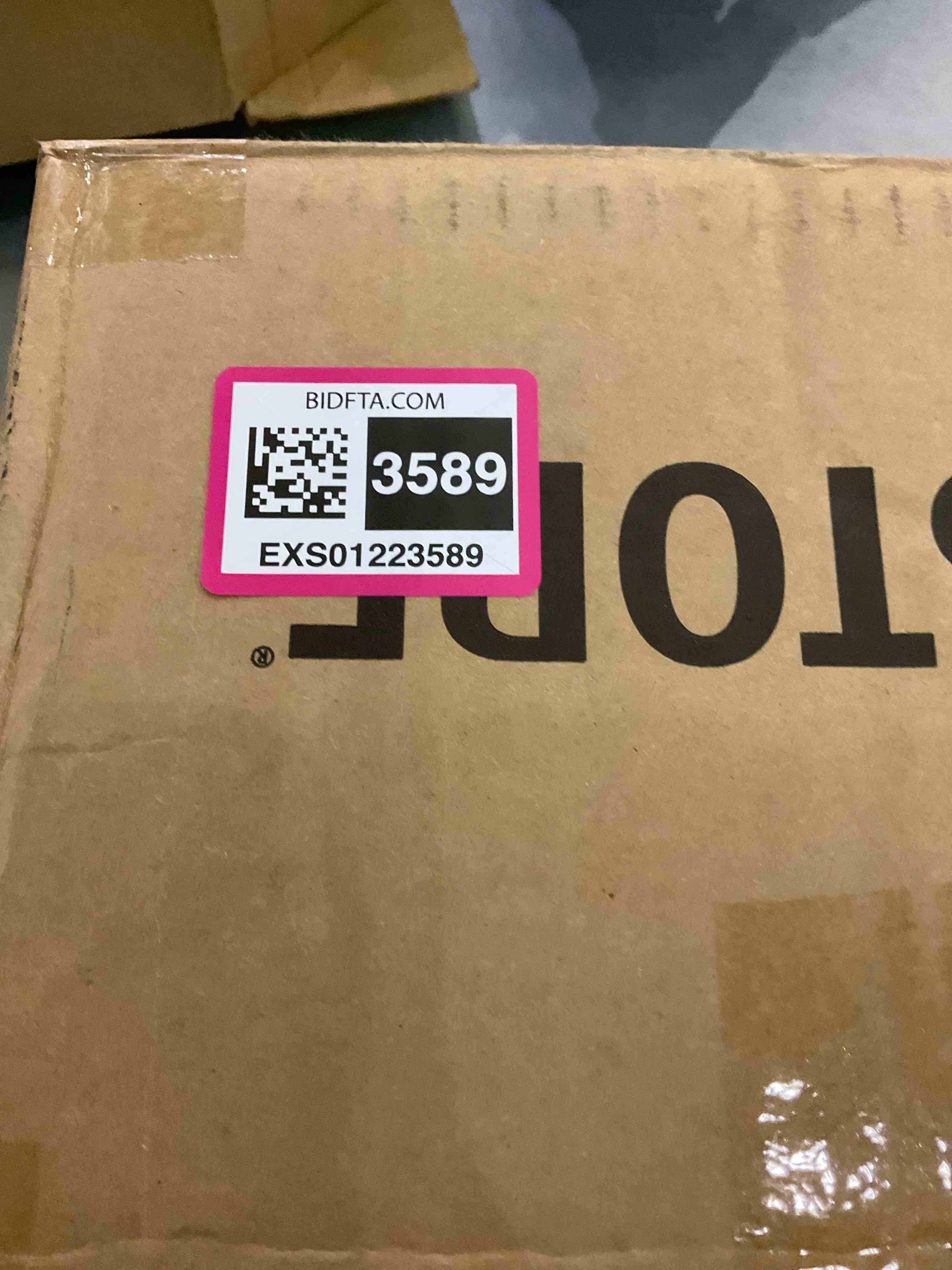https://s3.amazonaws.com/lotting-images-prod/BargainHunt/EXS01223589_1710342159759.jpeg