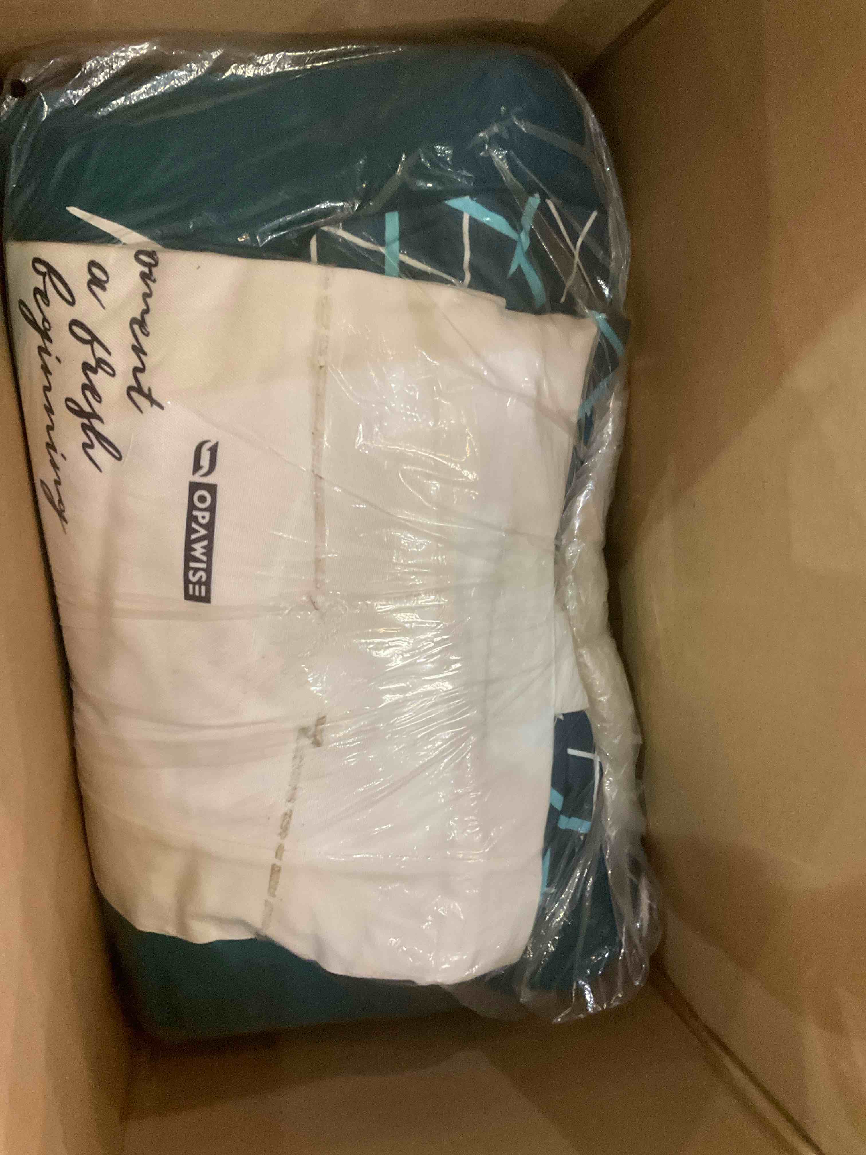https://s3.amazonaws.com/lotting-images-prod/BargainHunt/EXS01223597_1710343645625.jpeg
