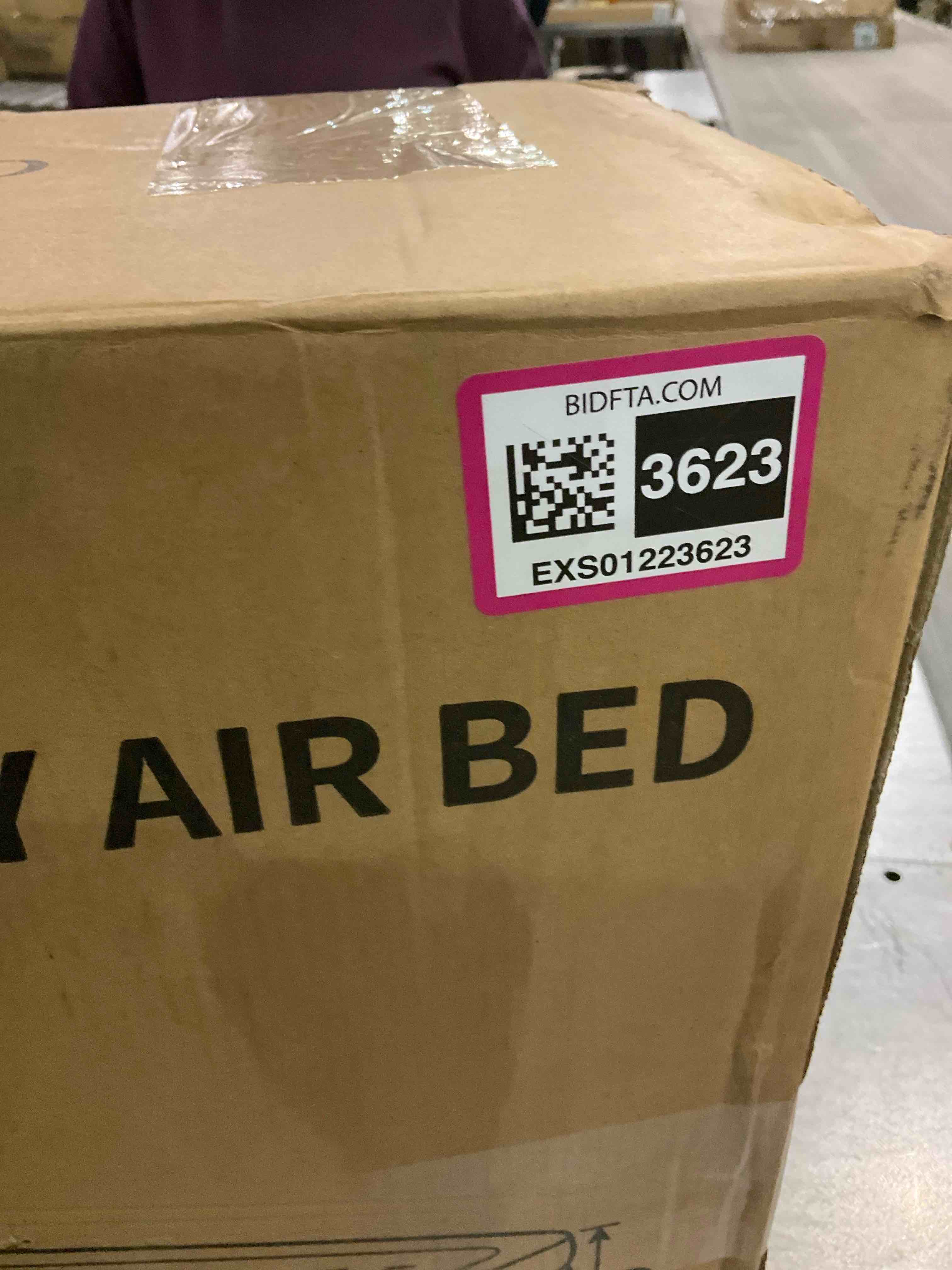 https://s3.amazonaws.com/lotting-images-prod/BargainHunt/EXS01223623_1710350519635.jpeg