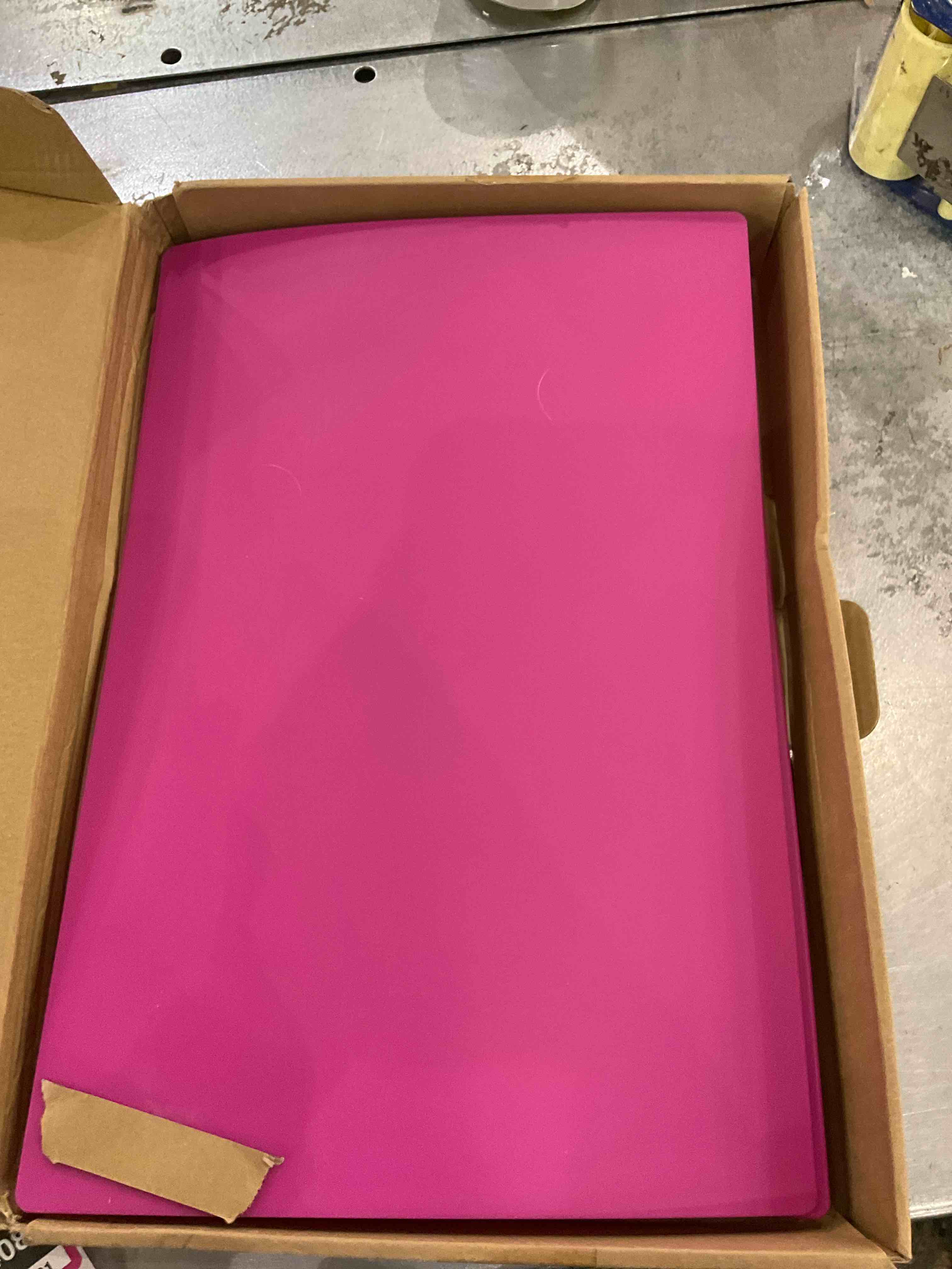 https://s3.amazonaws.com/lotting-images-prod/BargainHunt/EXS01224080_1710425918549.jpeg