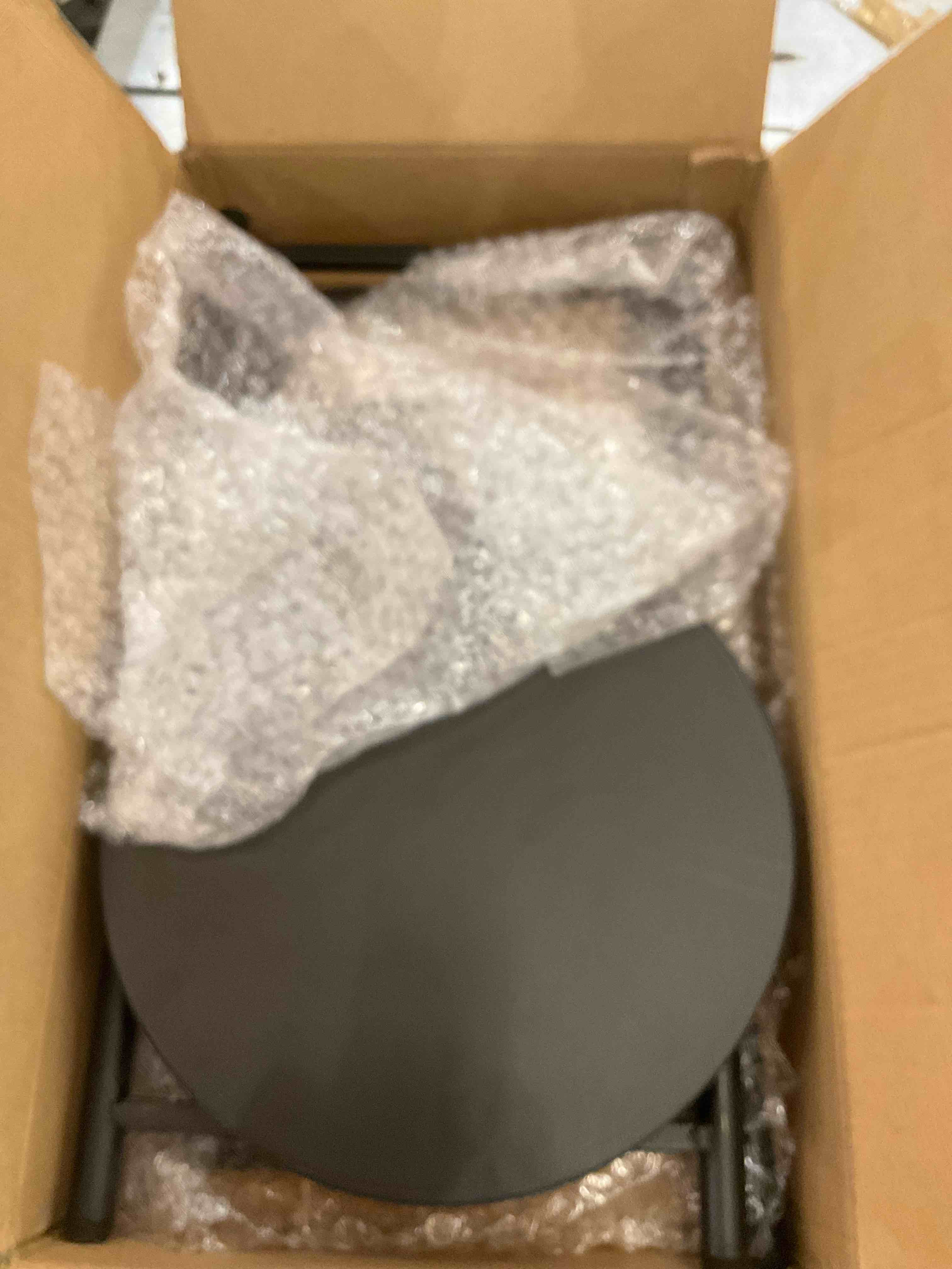https://s3.amazonaws.com/lotting-images-prod/BargainHunt/EXS01224190_1710442515024.jpeg