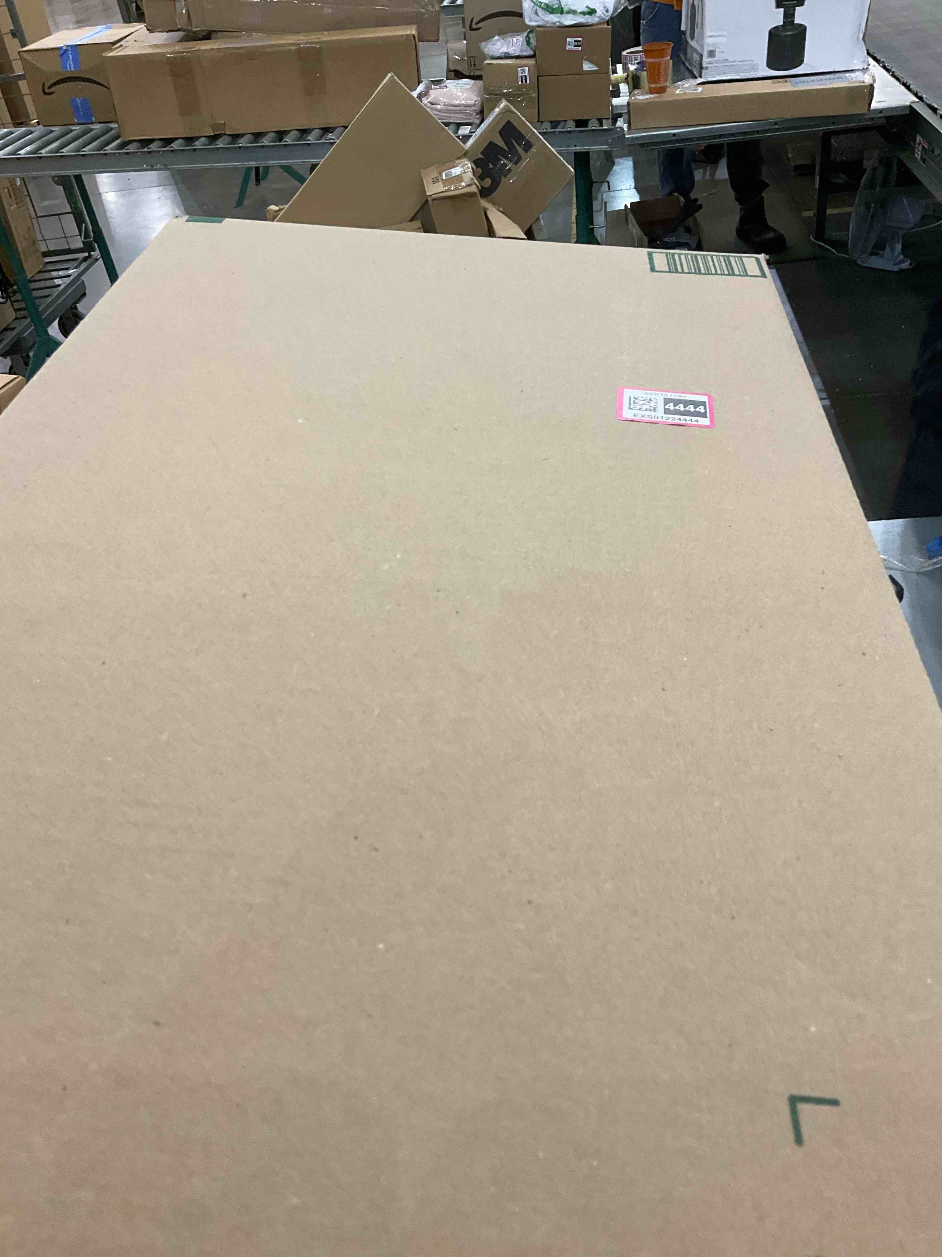 https://s3.amazonaws.com/lotting-images-prod/BargainHunt/EXS01224444_1710772408181.jpeg