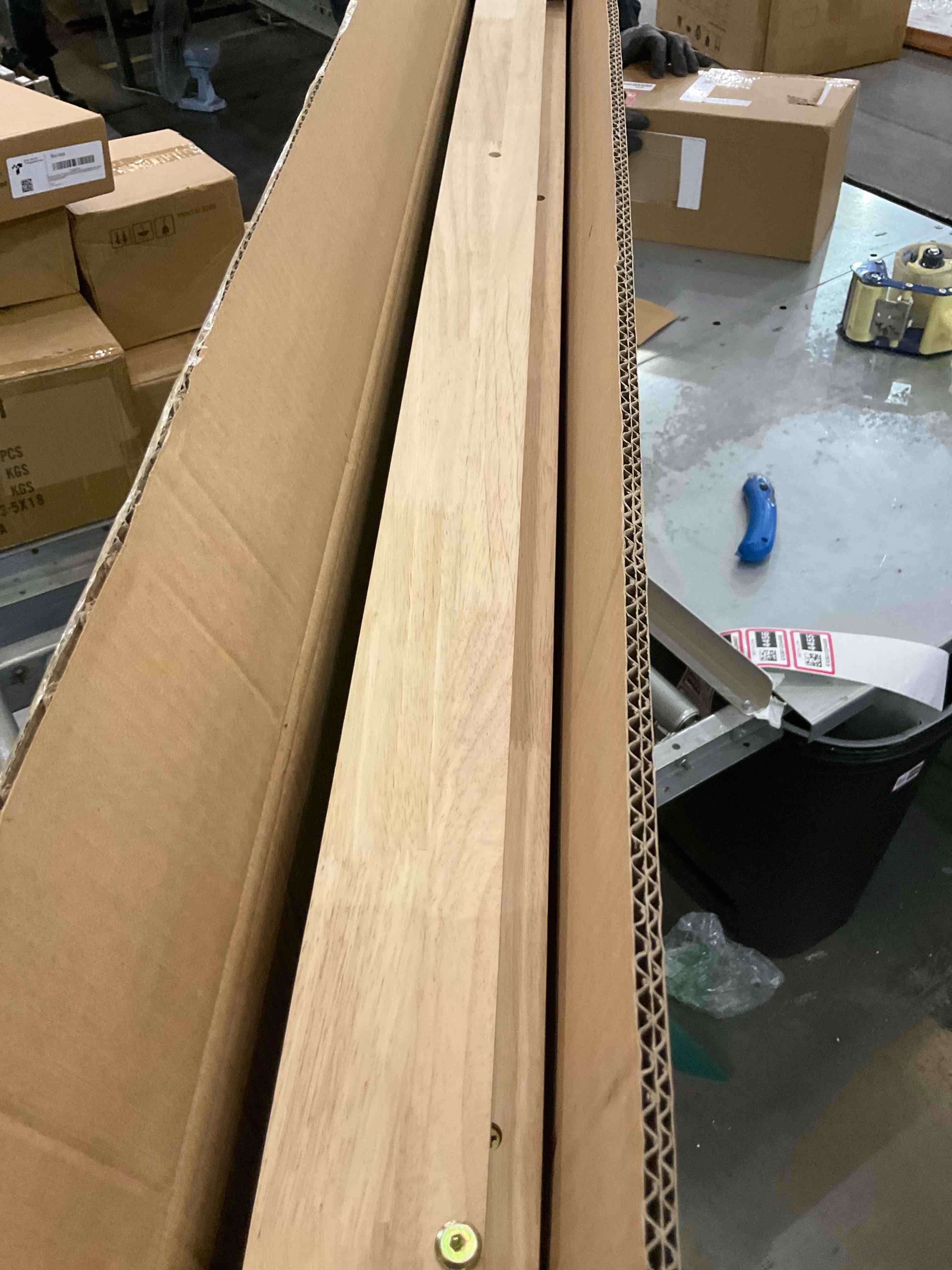https://s3.amazonaws.com/lotting-images-prod/BargainHunt/EXS01224455_1710773996808.jpeg