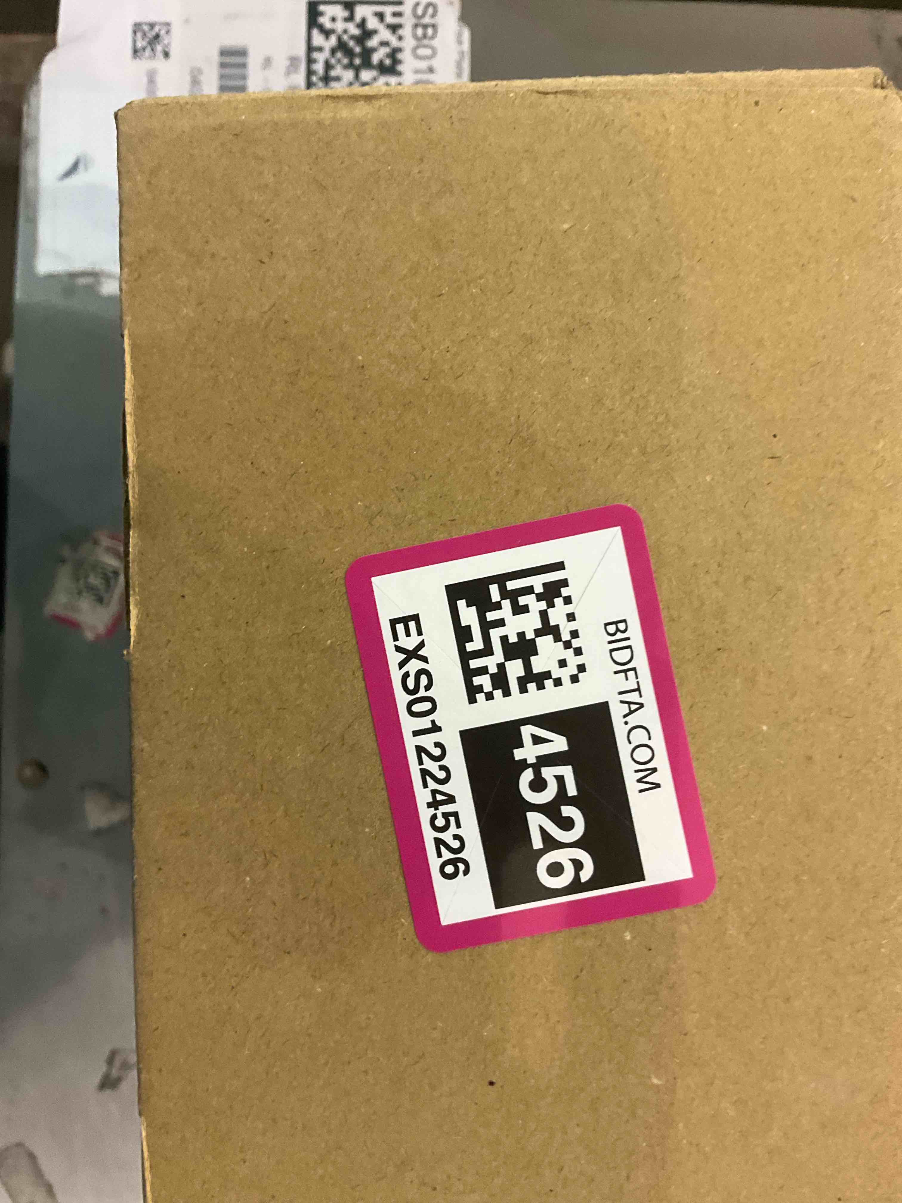 https://s3.amazonaws.com/lotting-images-prod/BargainHunt/EXS01224526_1710157822265.jpeg