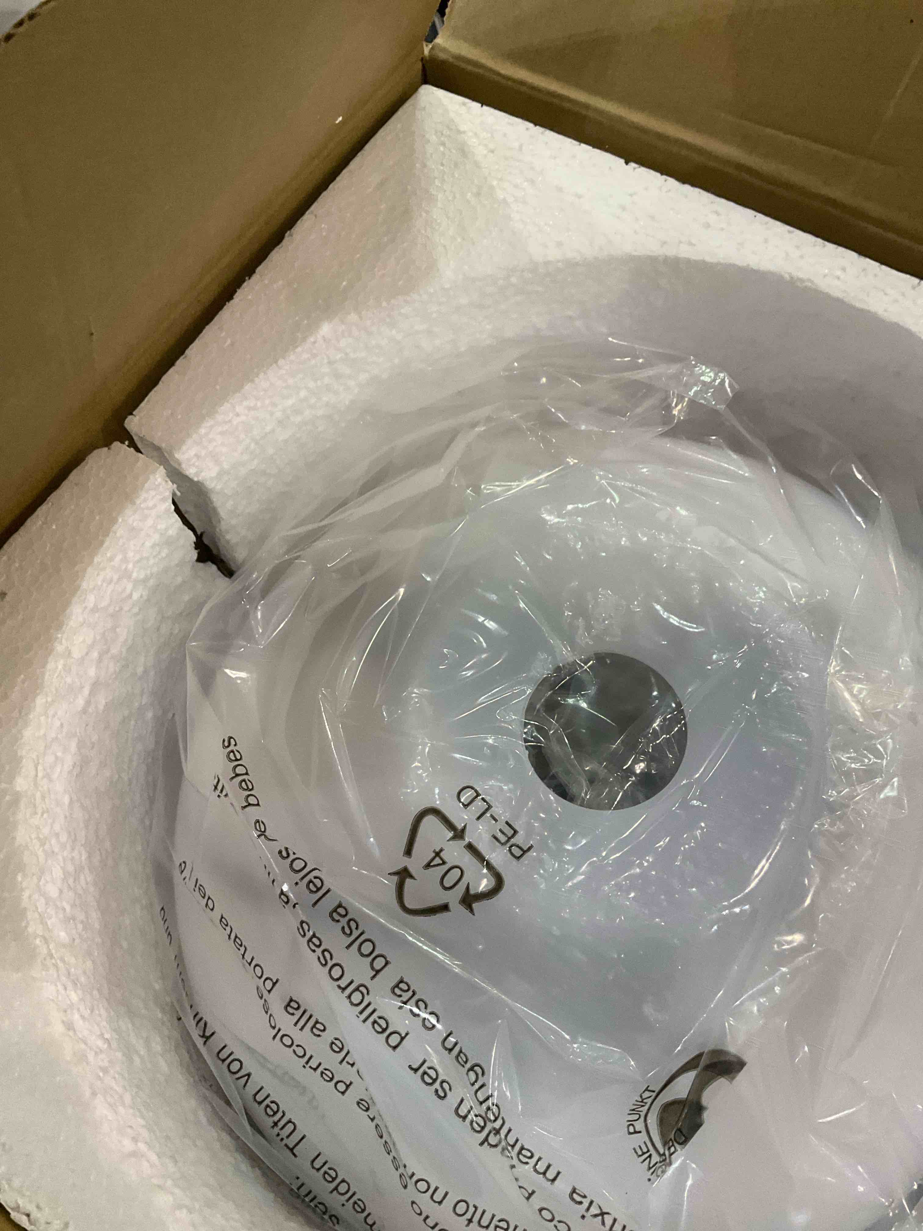 coucrek simple standing lamp