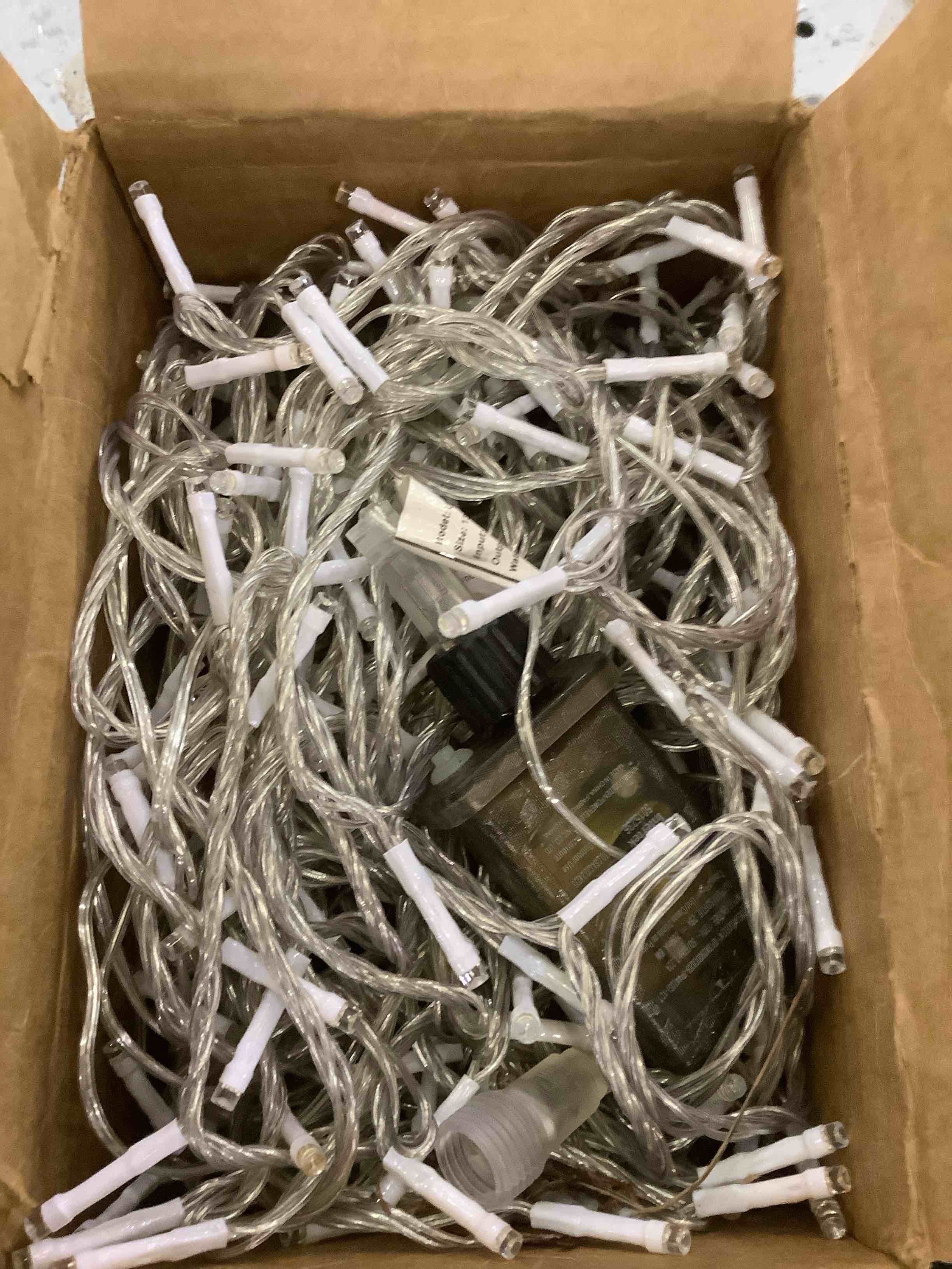https://s3.amazonaws.com/lotting-images-prod/BargainHunt/EXS01225026_1711032561126.jpeg