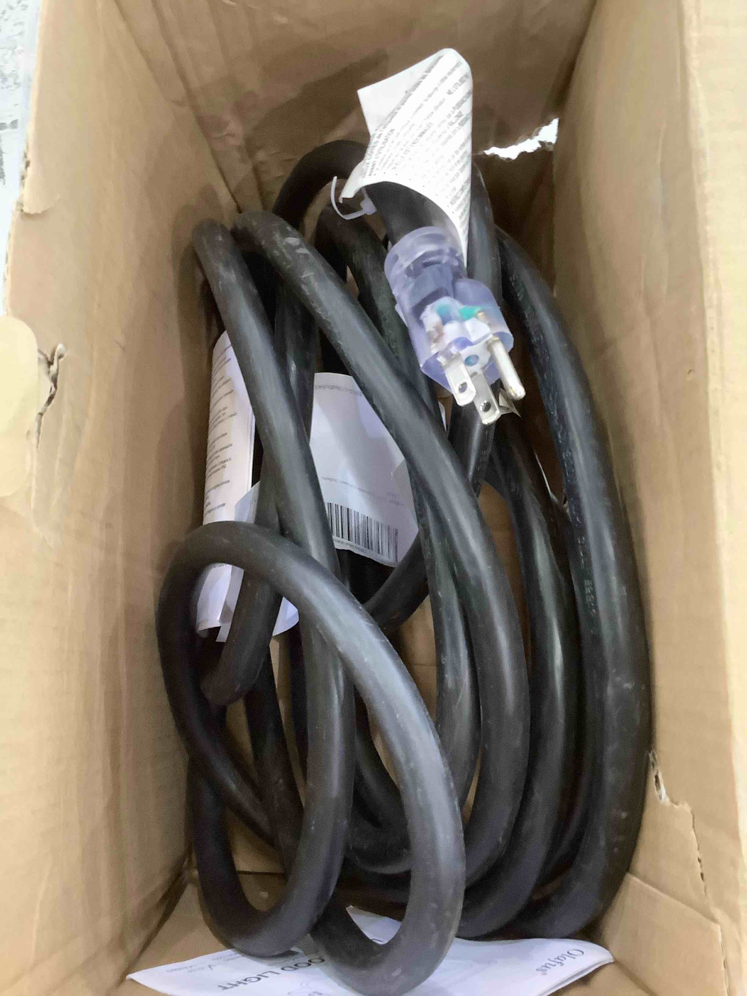 https://s3.amazonaws.com/lotting-images-prod/BargainHunt/EXS01225031_1711032892532.jpeg
