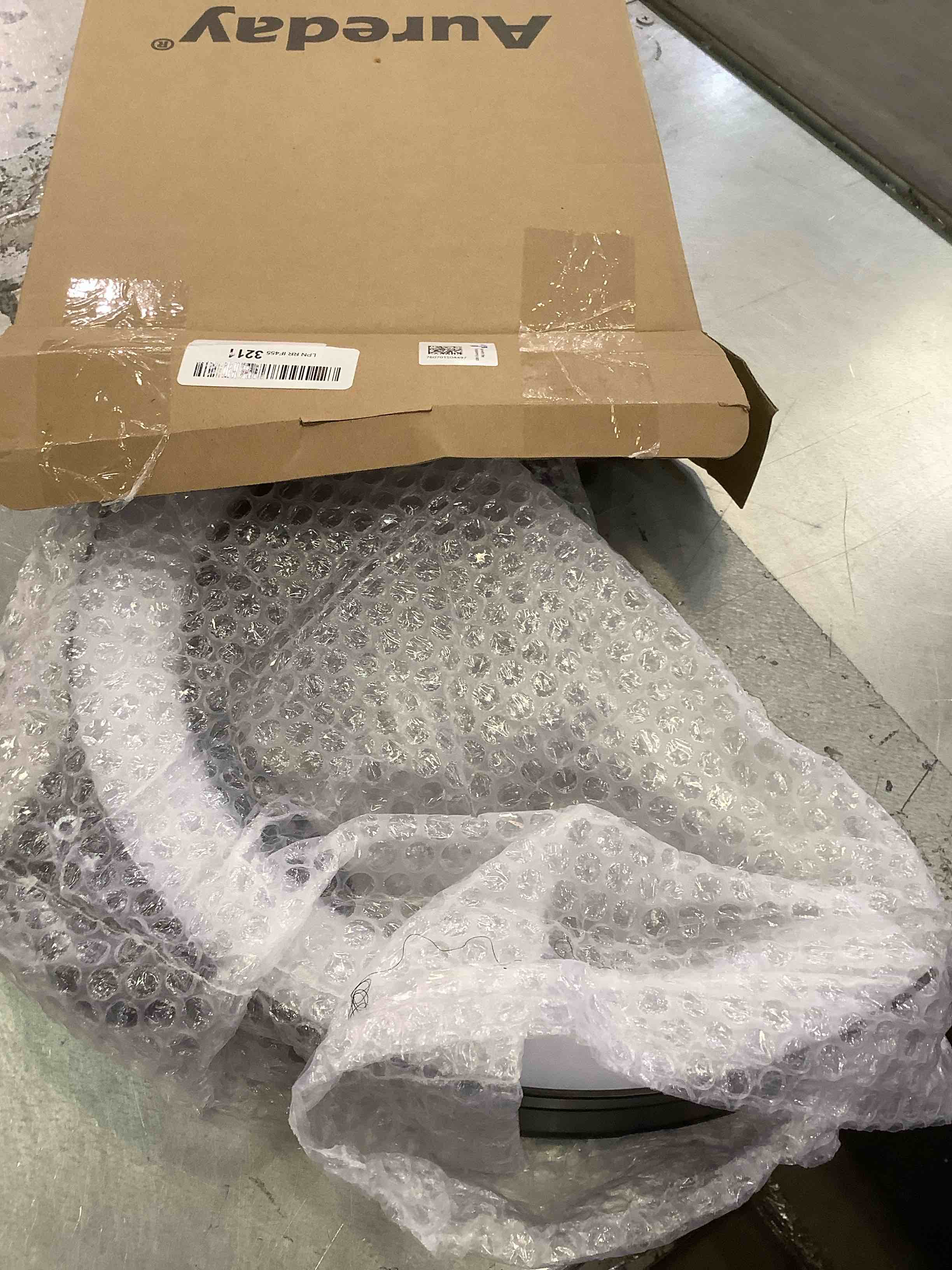 https://s3.amazonaws.com/lotting-images-prod/BargainHunt/EXS01225086_1711040882171.jpeg