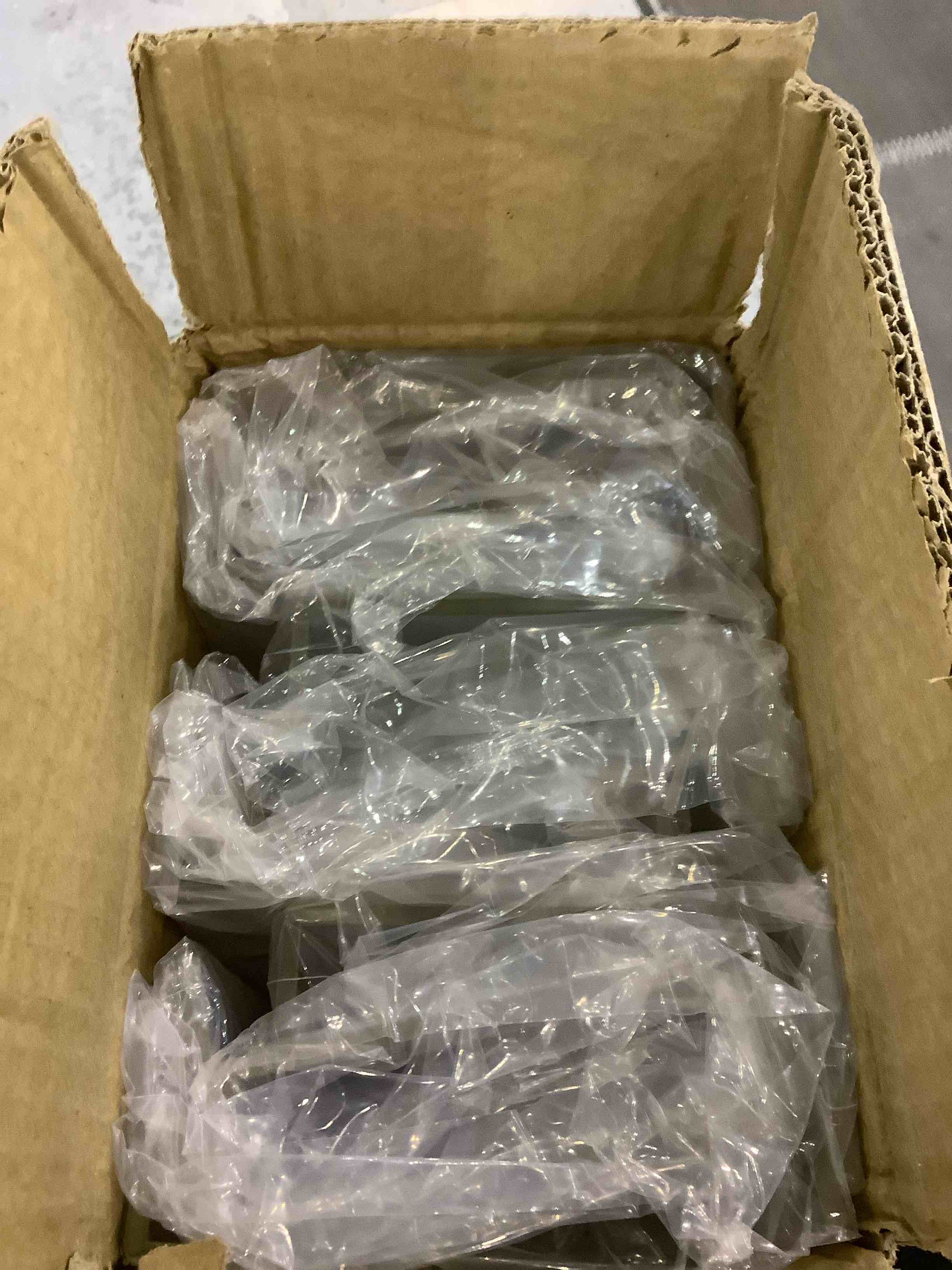 https://s3.amazonaws.com/lotting-images-prod/BargainHunt/EXS01225157_1711106896348.jpeg