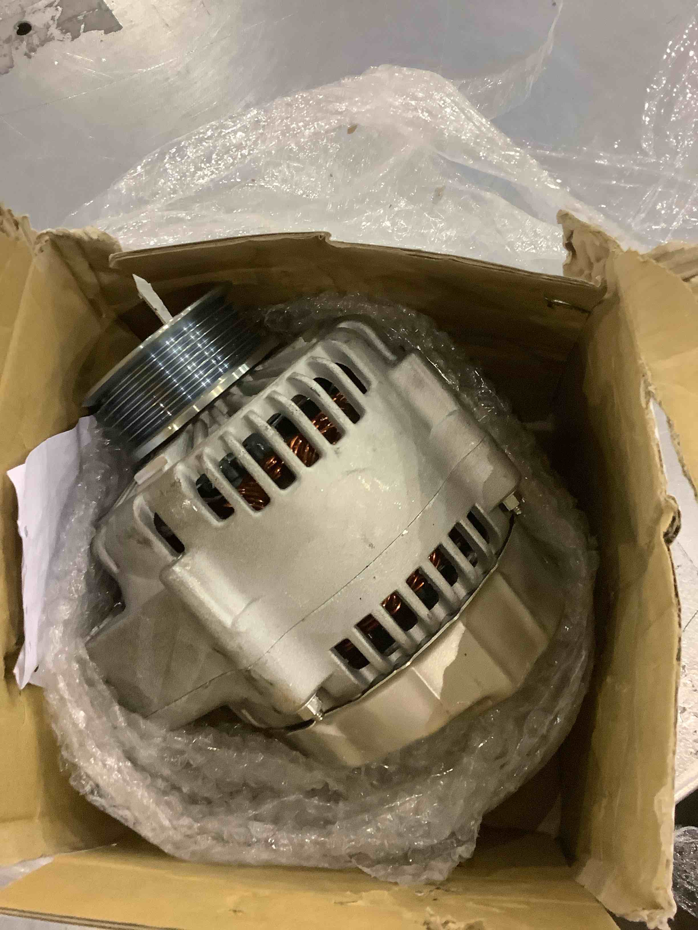 https://s3.amazonaws.com/lotting-images-prod/BargainHunt/EXS01225158_1711106960373.jpeg