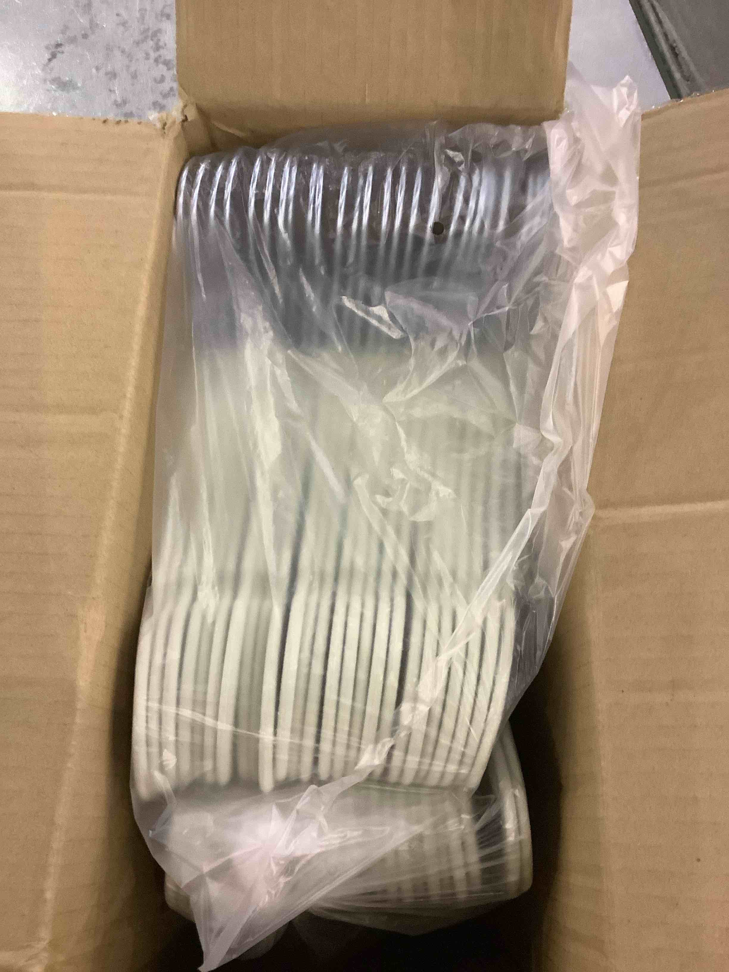 https://s3.amazonaws.com/lotting-images-prod/BargainHunt/EXS01225159_1711107054997.jpeg