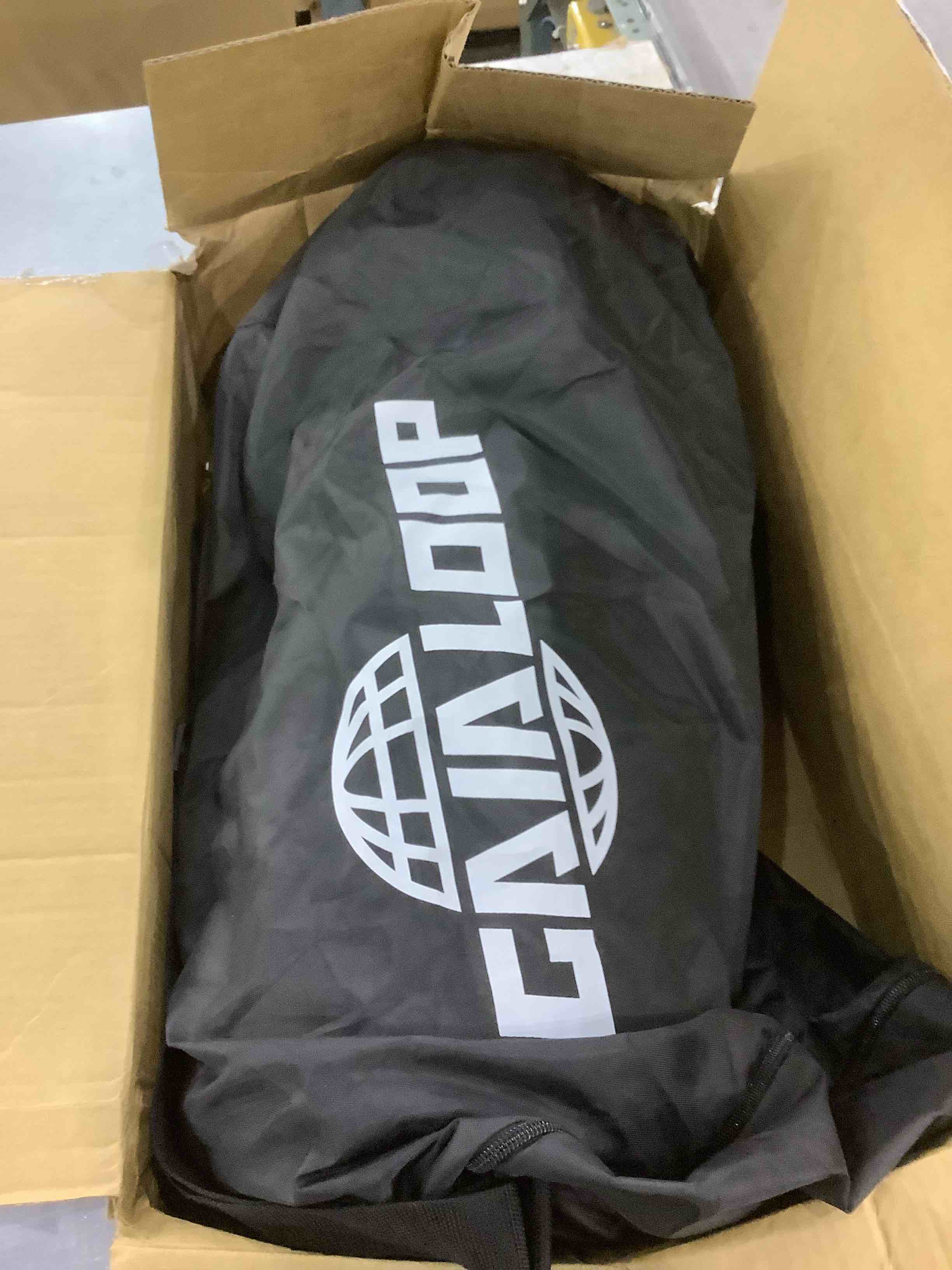 https://s3.amazonaws.com/lotting-images-prod/BargainHunt/EXS01225178_1711108680577.jpeg