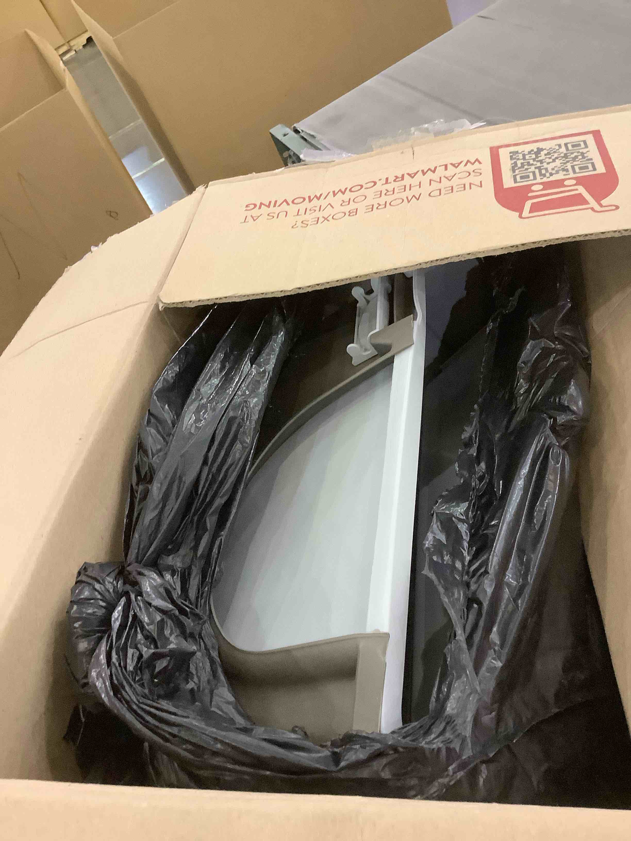 https://s3.amazonaws.com/lotting-images-prod/BargainHunt/EXS01225266_1711120130419.jpeg