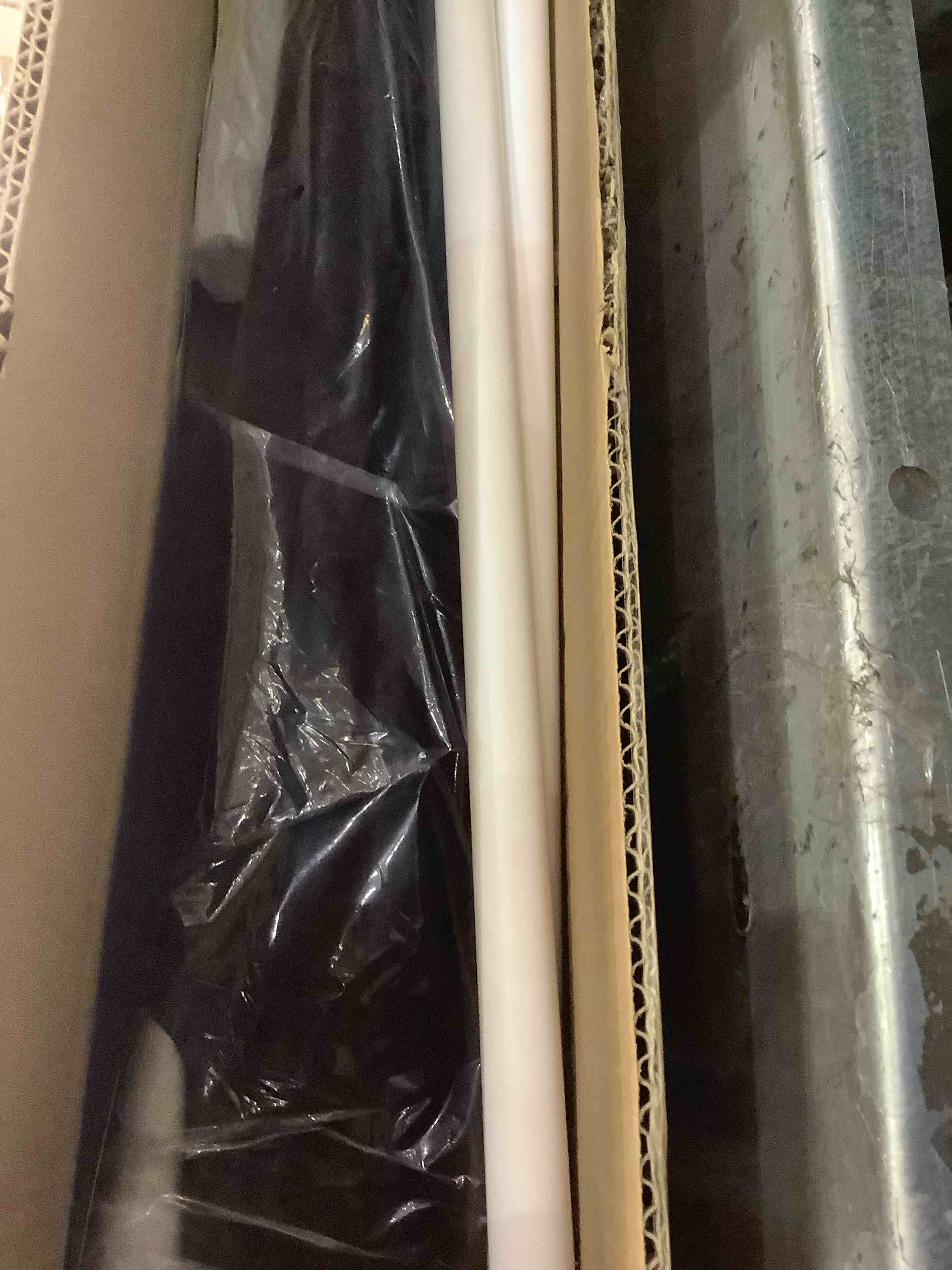 CalmMax Oval Ice Bath Tub for Athletes XL Portable Cold Plunge Tub for Cold Water Therapy Ice Baths at Home Outdoor Gym