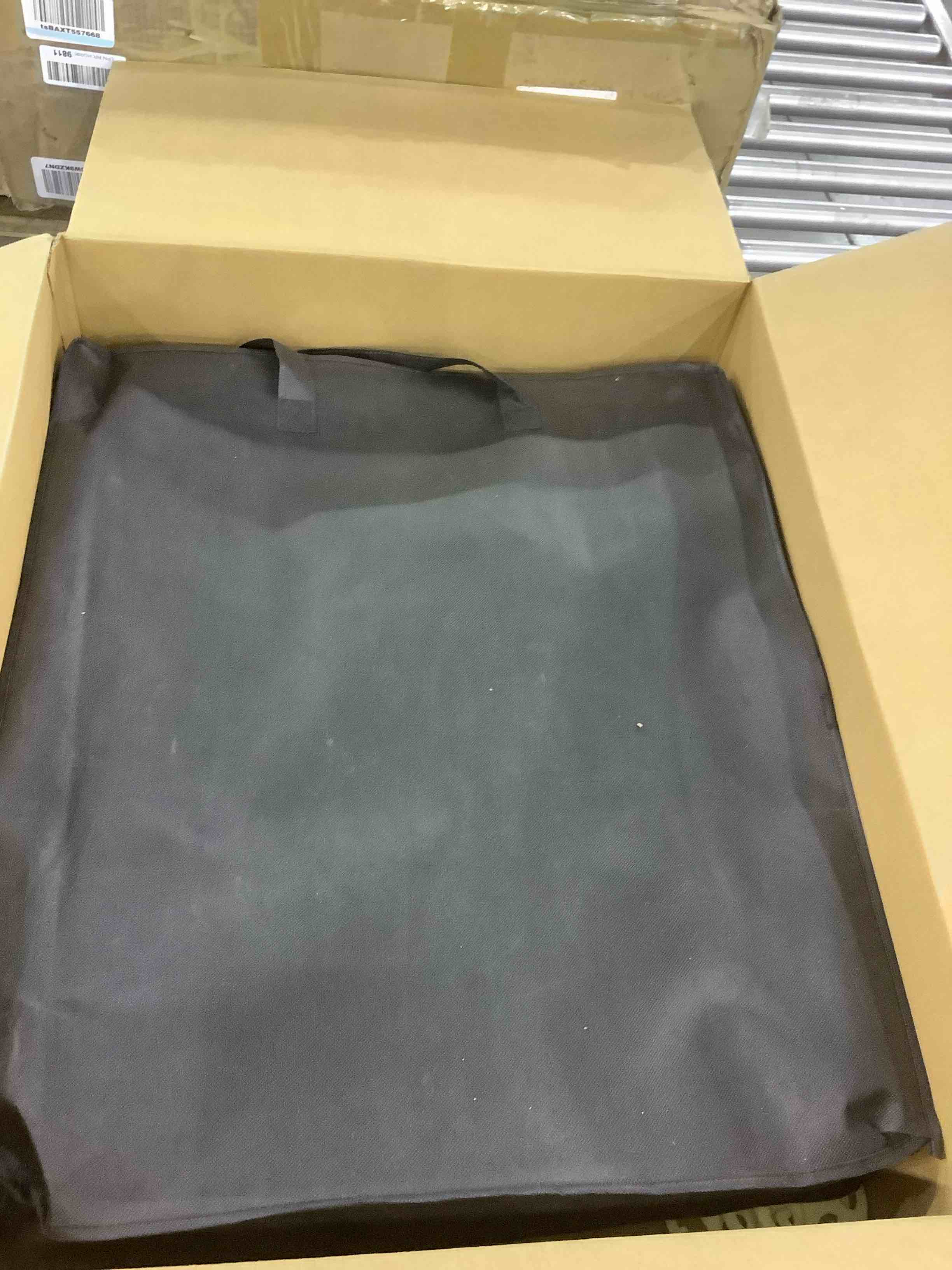 https://s3.amazonaws.com/lotting-images-prod/BargainHunt/EXS01225384_1711368203261.jpeg