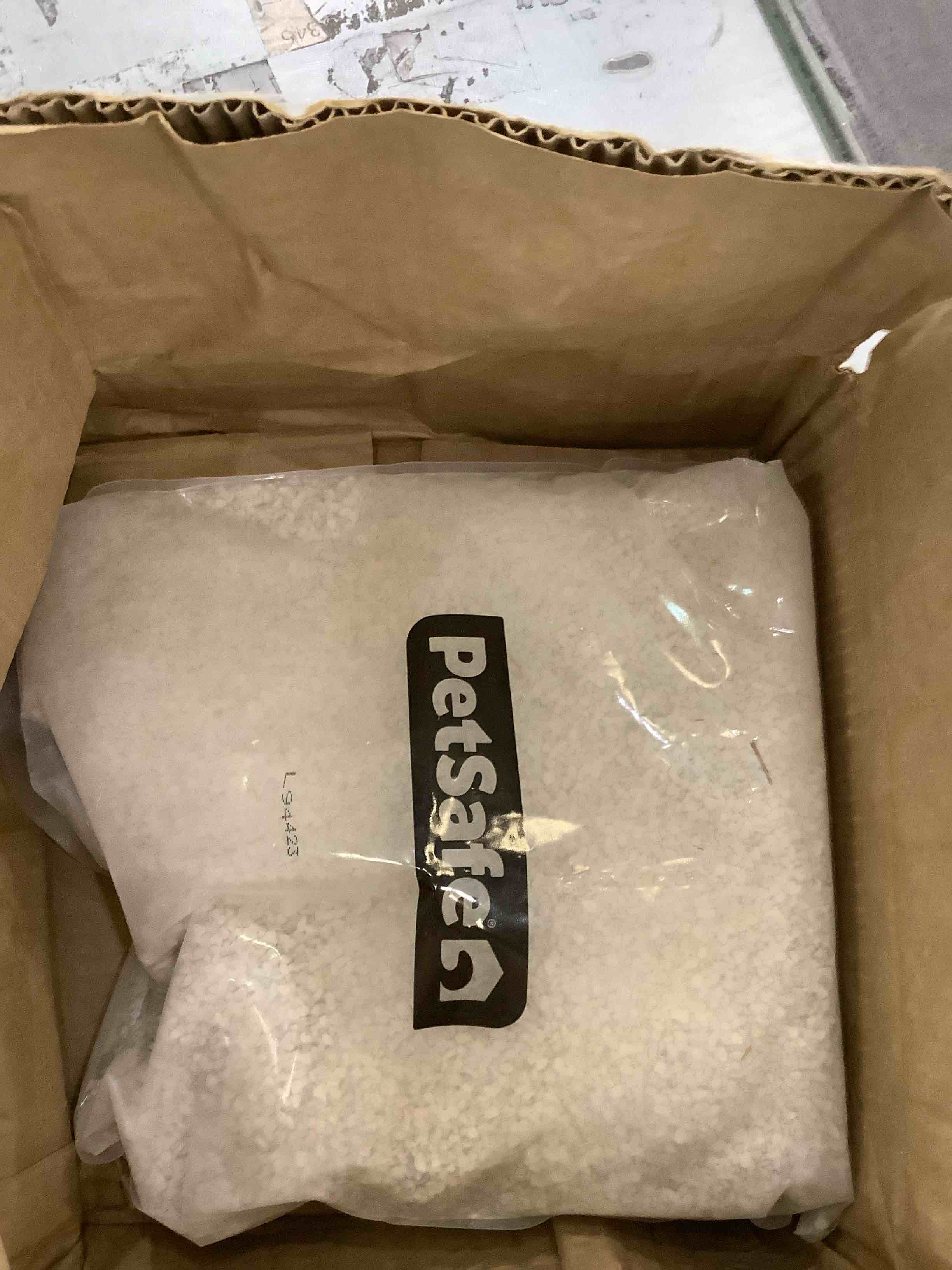https://s3.amazonaws.com/lotting-images-prod/BargainHunt/EXS01225462_1711376799718.jpeg