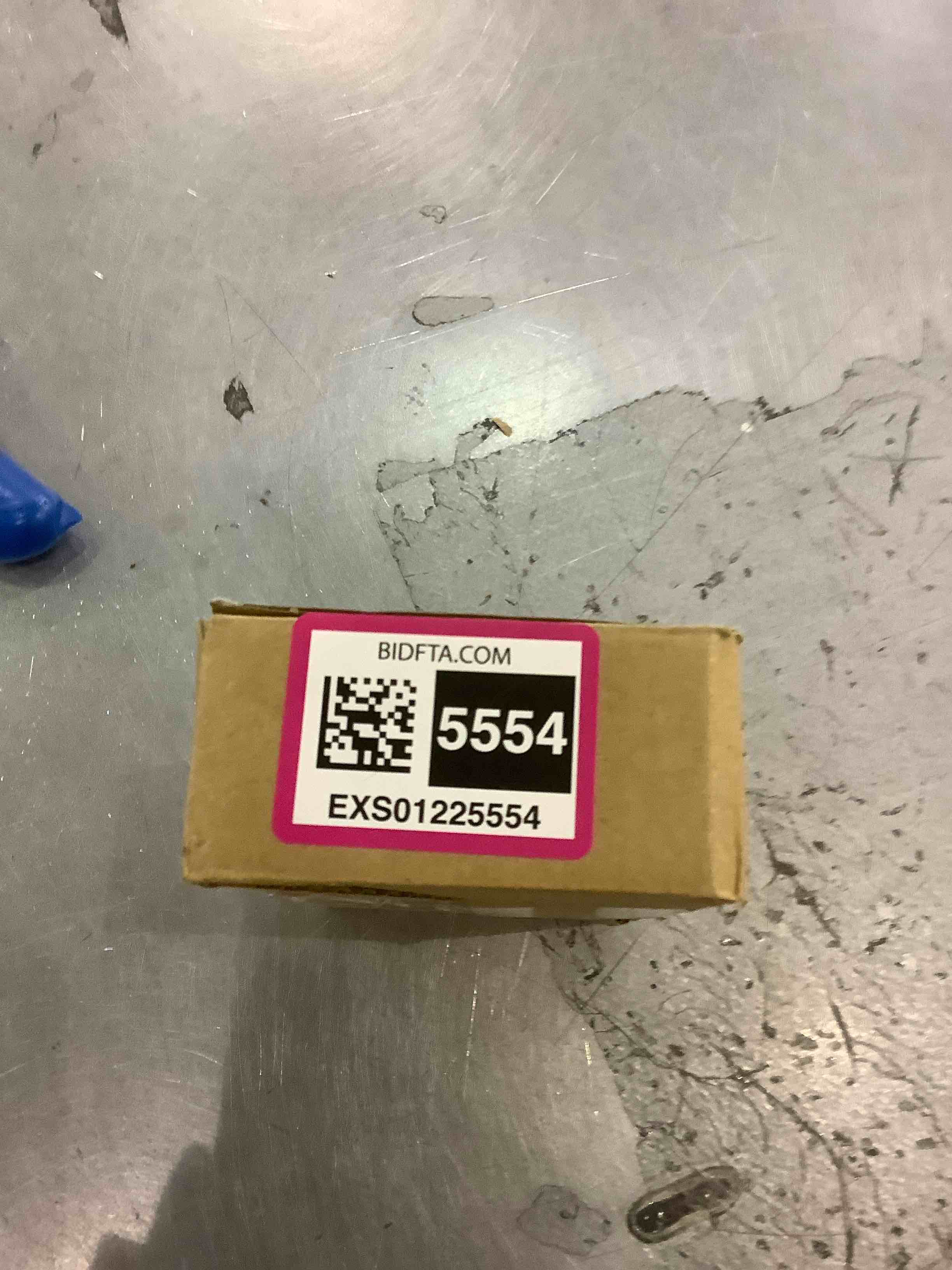https://s3.amazonaws.com/lotting-images-prod/BargainHunt/EXS01225554_1710159734137.jpeg