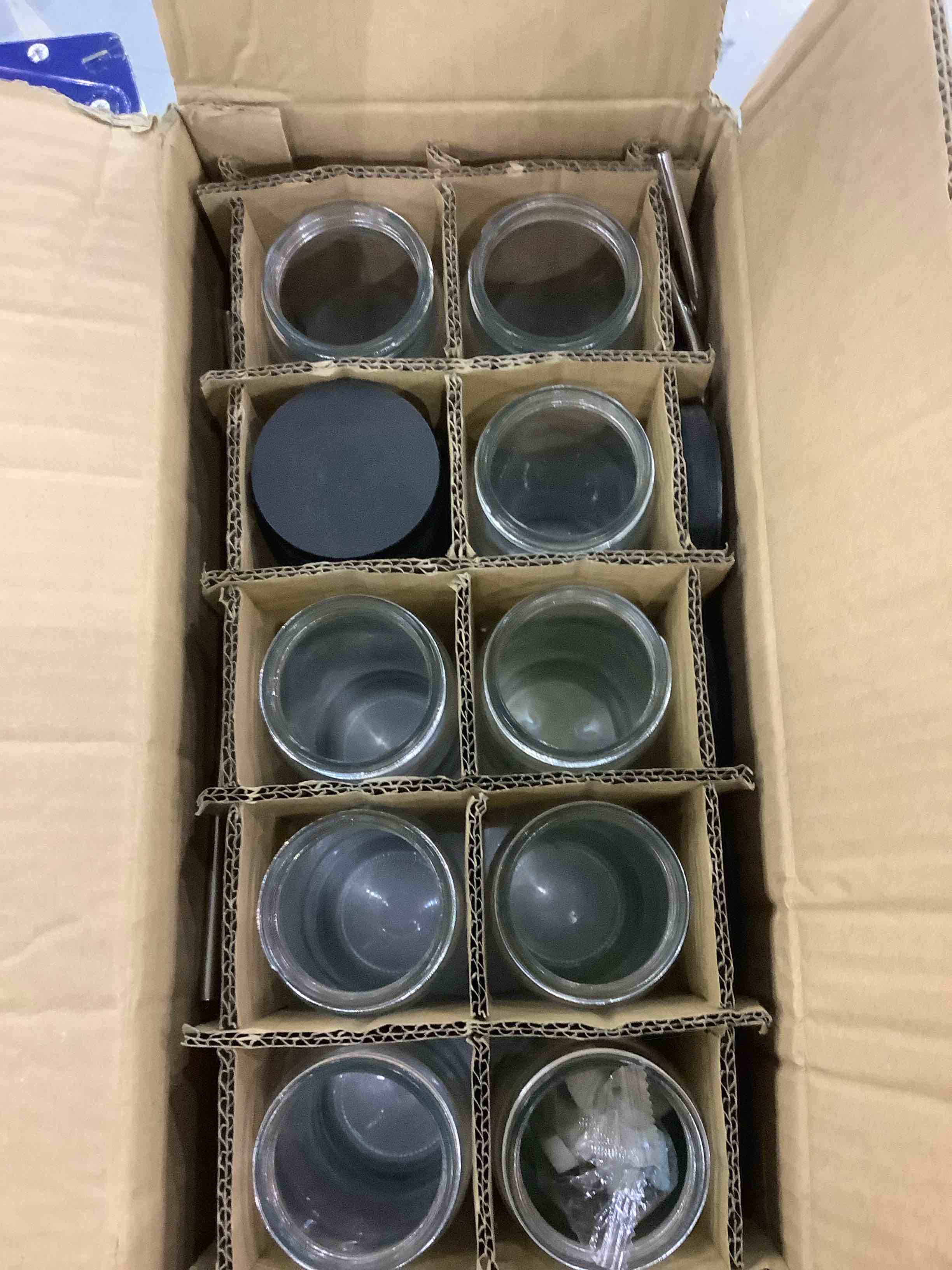https://s3.amazonaws.com/lotting-images-prod/BargainHunt/EXS01225748_1710243421445.jpeg