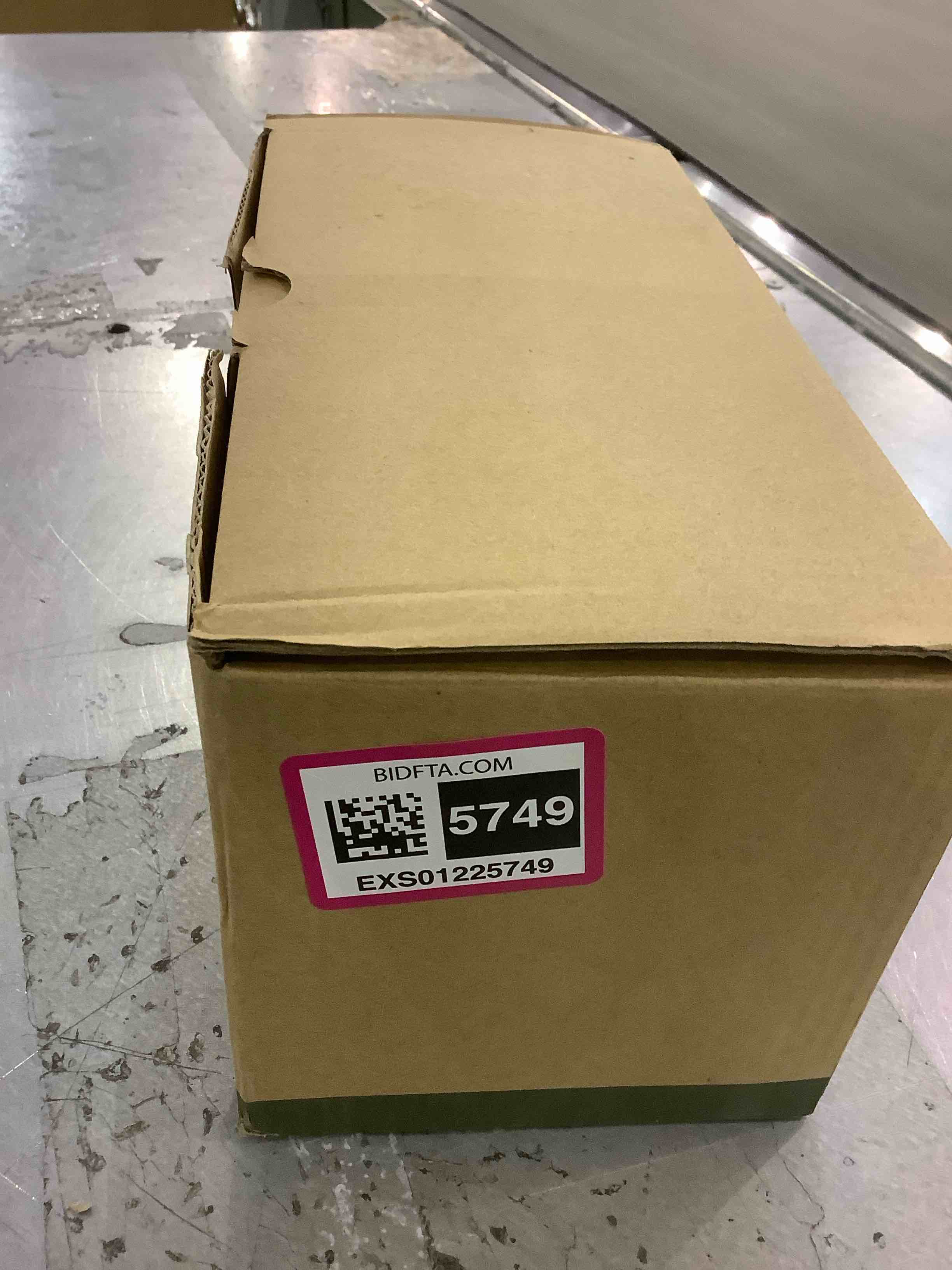 https://s3.amazonaws.com/lotting-images-prod/BargainHunt/EXS01225749_1710243537410.jpeg