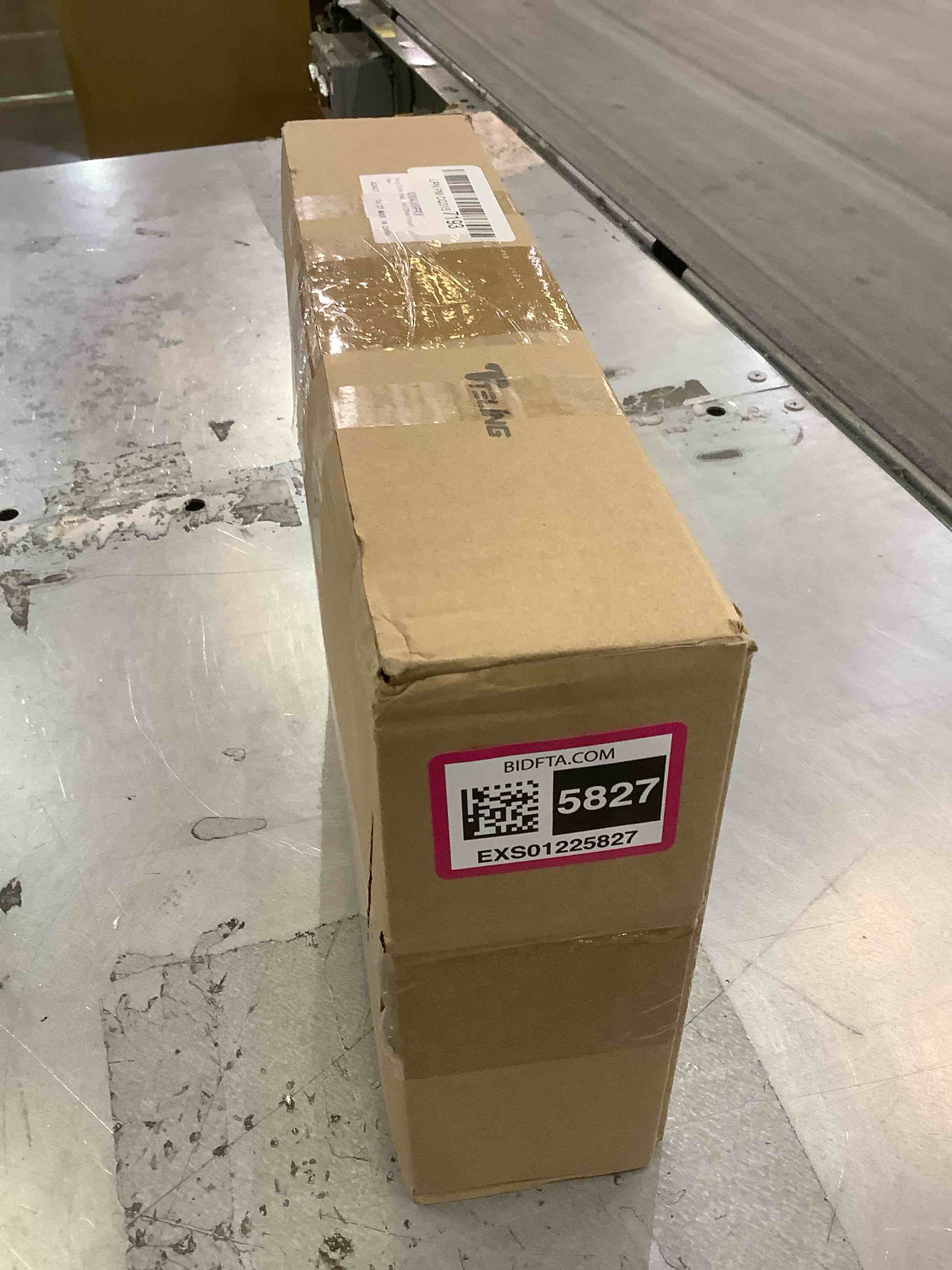 https://s3.amazonaws.com/lotting-images-prod/BargainHunt/EXS01225827_1710252731148.jpeg