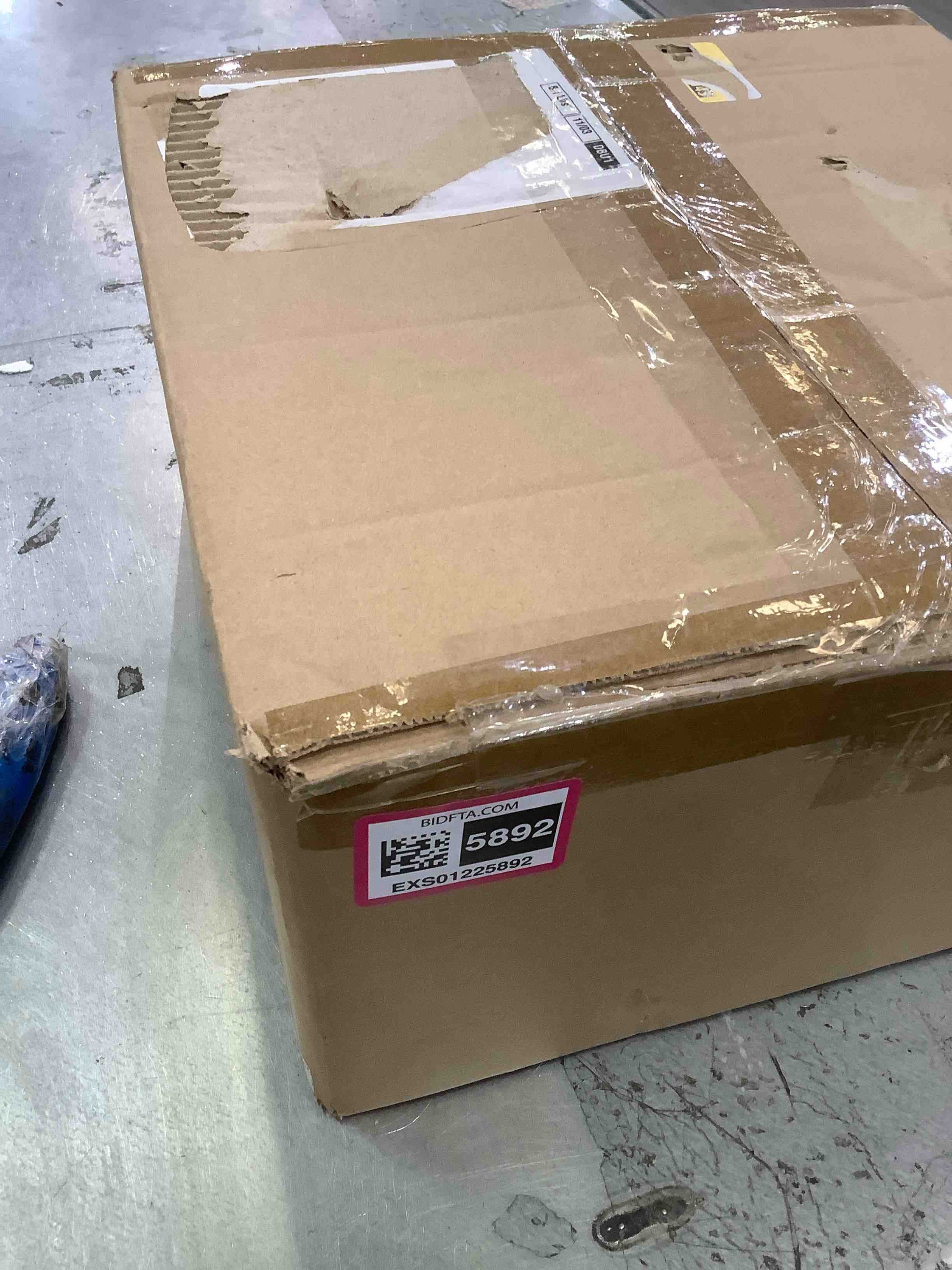 https://s3.amazonaws.com/lotting-images-prod/BargainHunt/EXS01225892_1710261830925.jpeg