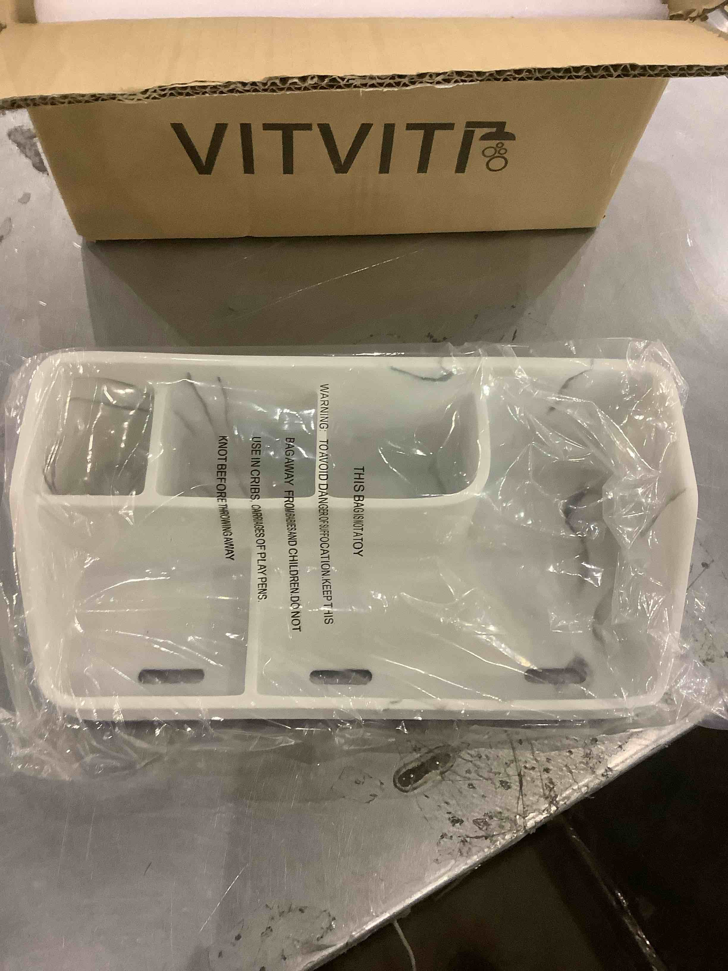 https://s3.amazonaws.com/lotting-images-prod/BargainHunt/EXS01225936_1710328626176.jpeg
