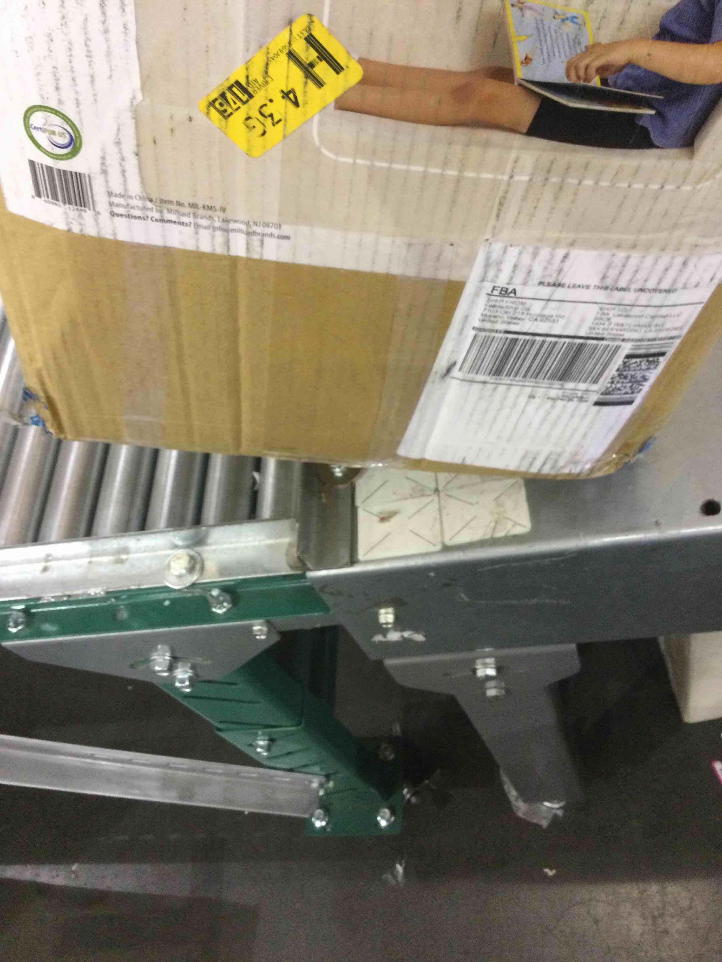 https://s3.amazonaws.com/lotting-images-prod/BargainHunt/EXS01226157_1710338137570.jpeg