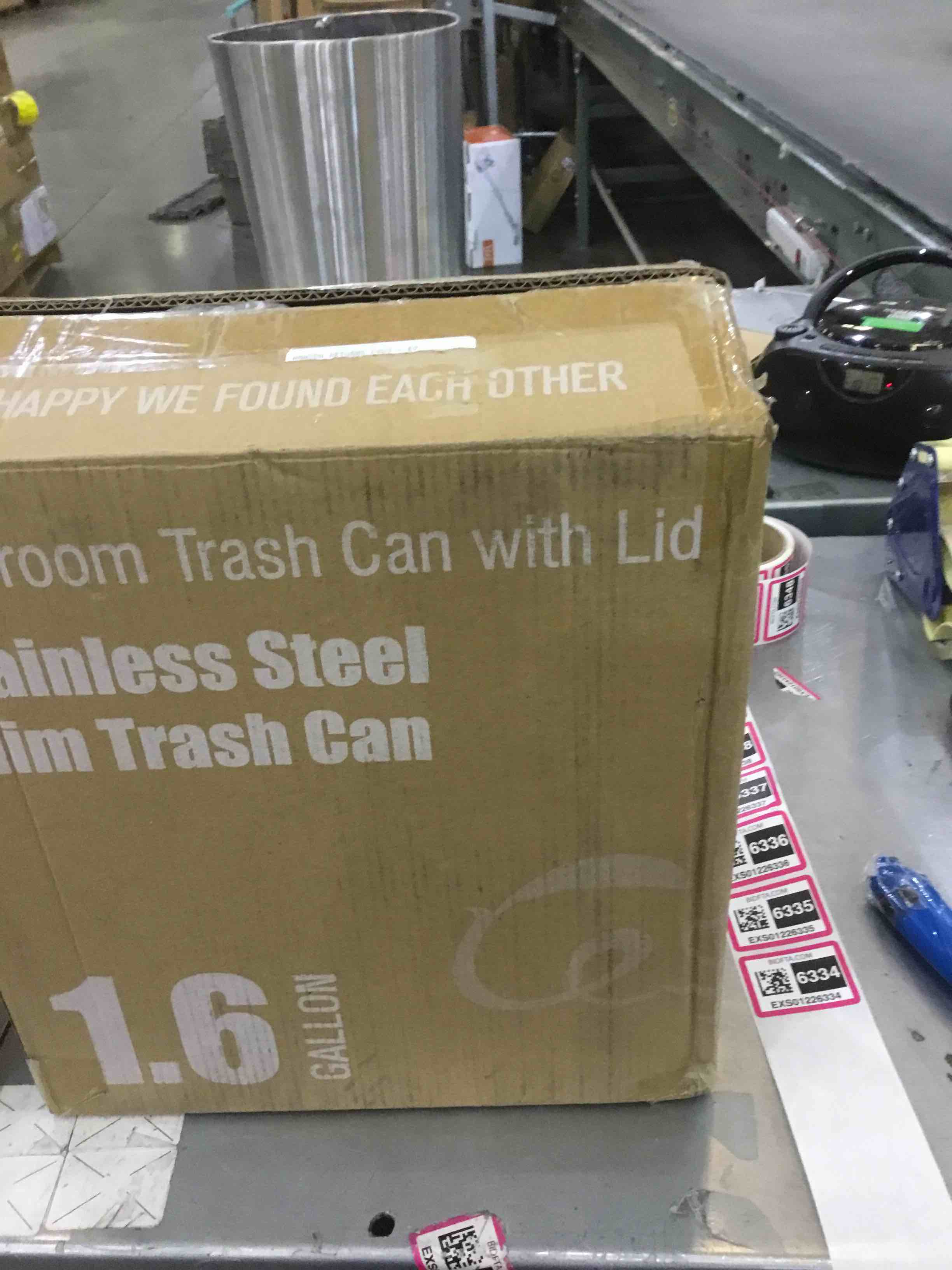 TIPGO Slim Bathroom Trash Can with Lid Soft Close, 6 Liter / 1.6 Gallon Stainless Steel Garbage with Removable Inner Bucket, Small Trash Bins for Bedroom, Office (Matte Black)