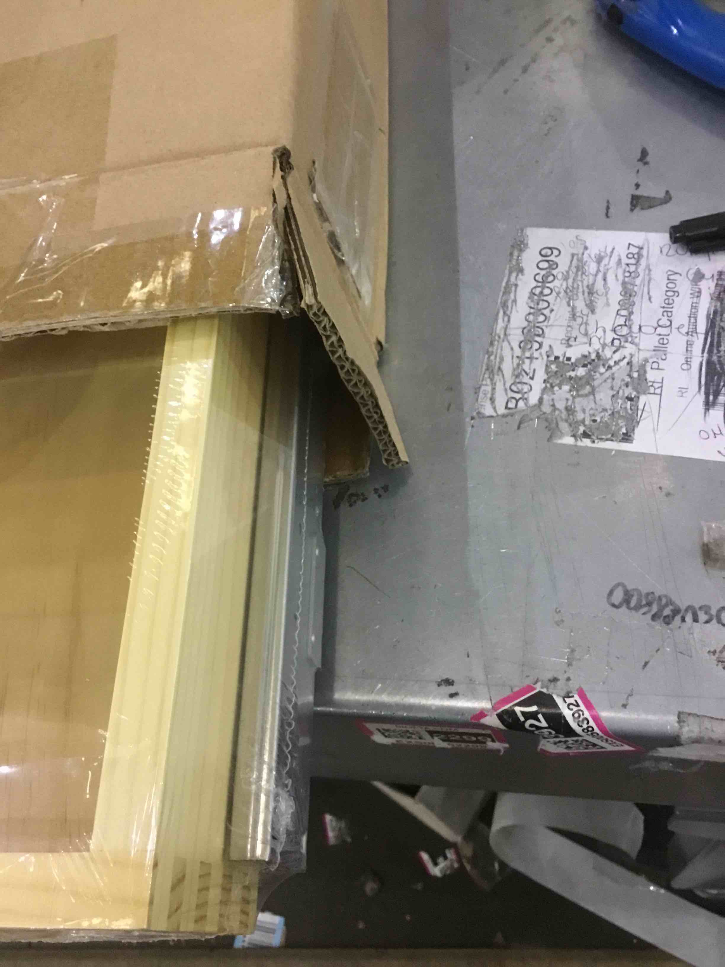 https://s3.amazonaws.com/lotting-images-prod/BargainHunt/EXS01226420_1710526824358.jpeg