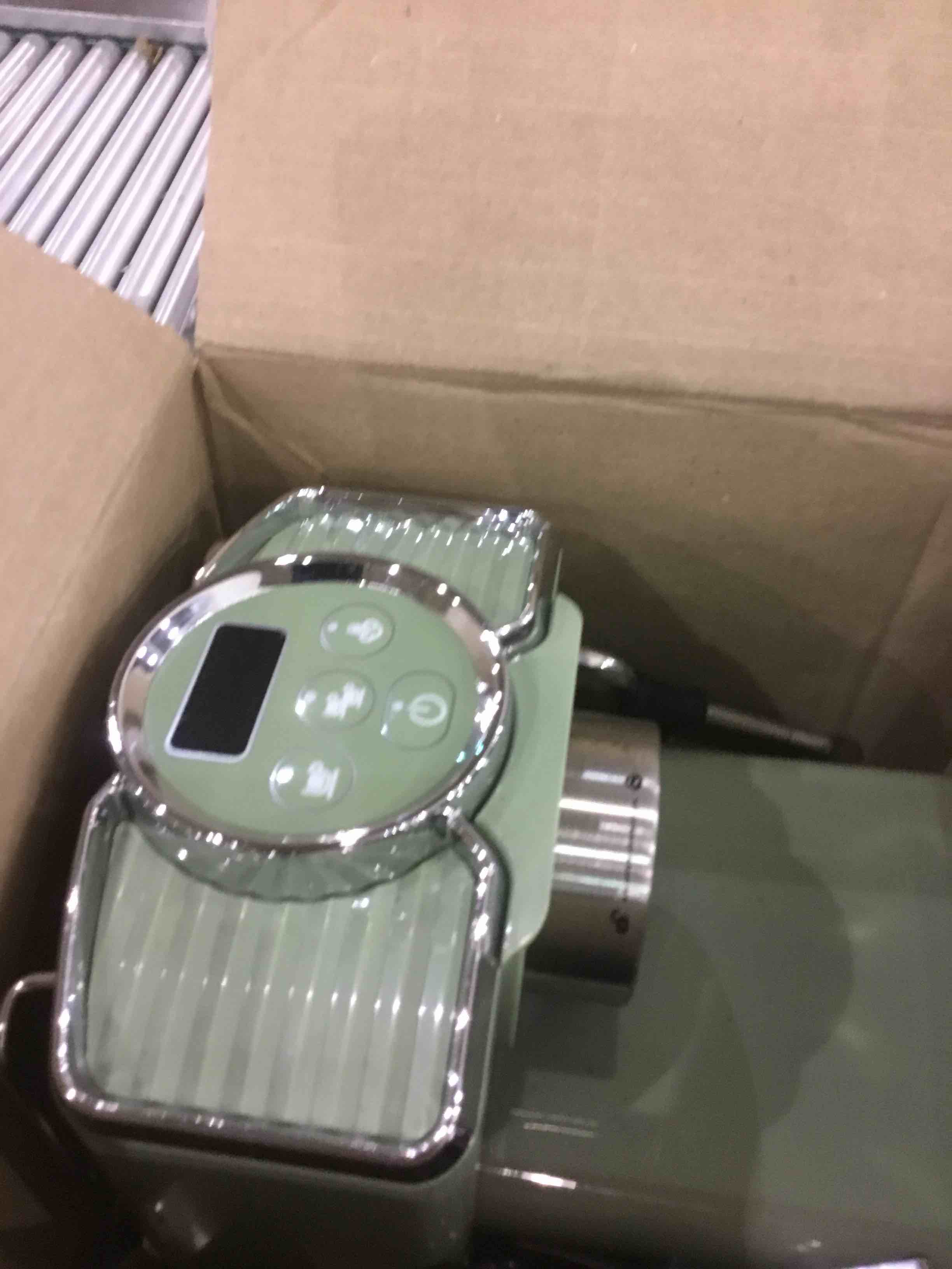 https://s3.amazonaws.com/lotting-images-prod/BargainHunt/EXS01226434_1710760535717.jpeg