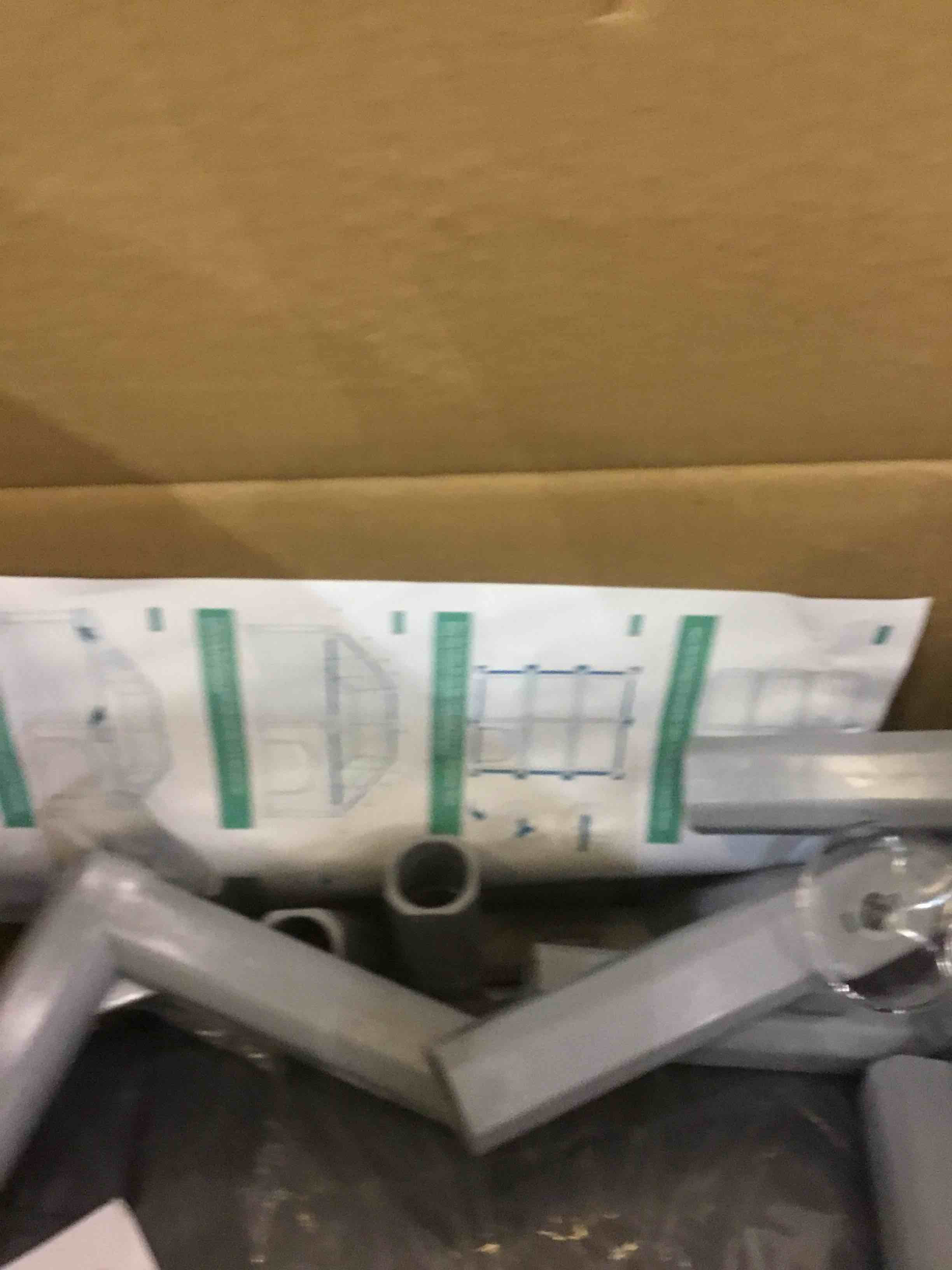 https://s3.amazonaws.com/lotting-images-prod/BargainHunt/EXS01226483_1710781093316.jpeg