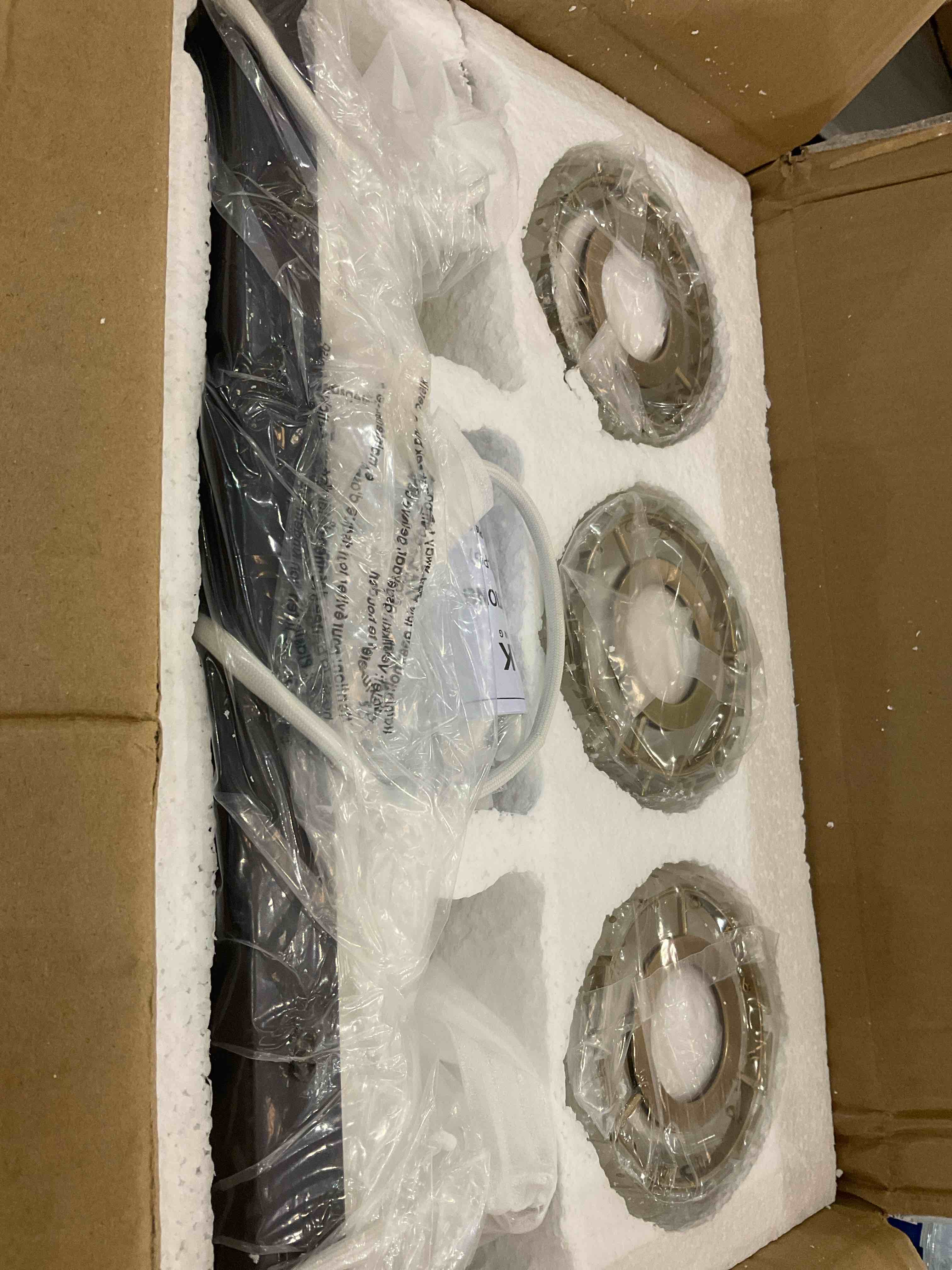 https://s3.amazonaws.com/lotting-images-prod/BargainHunt/EXS01226732_1710860086251.jpeg