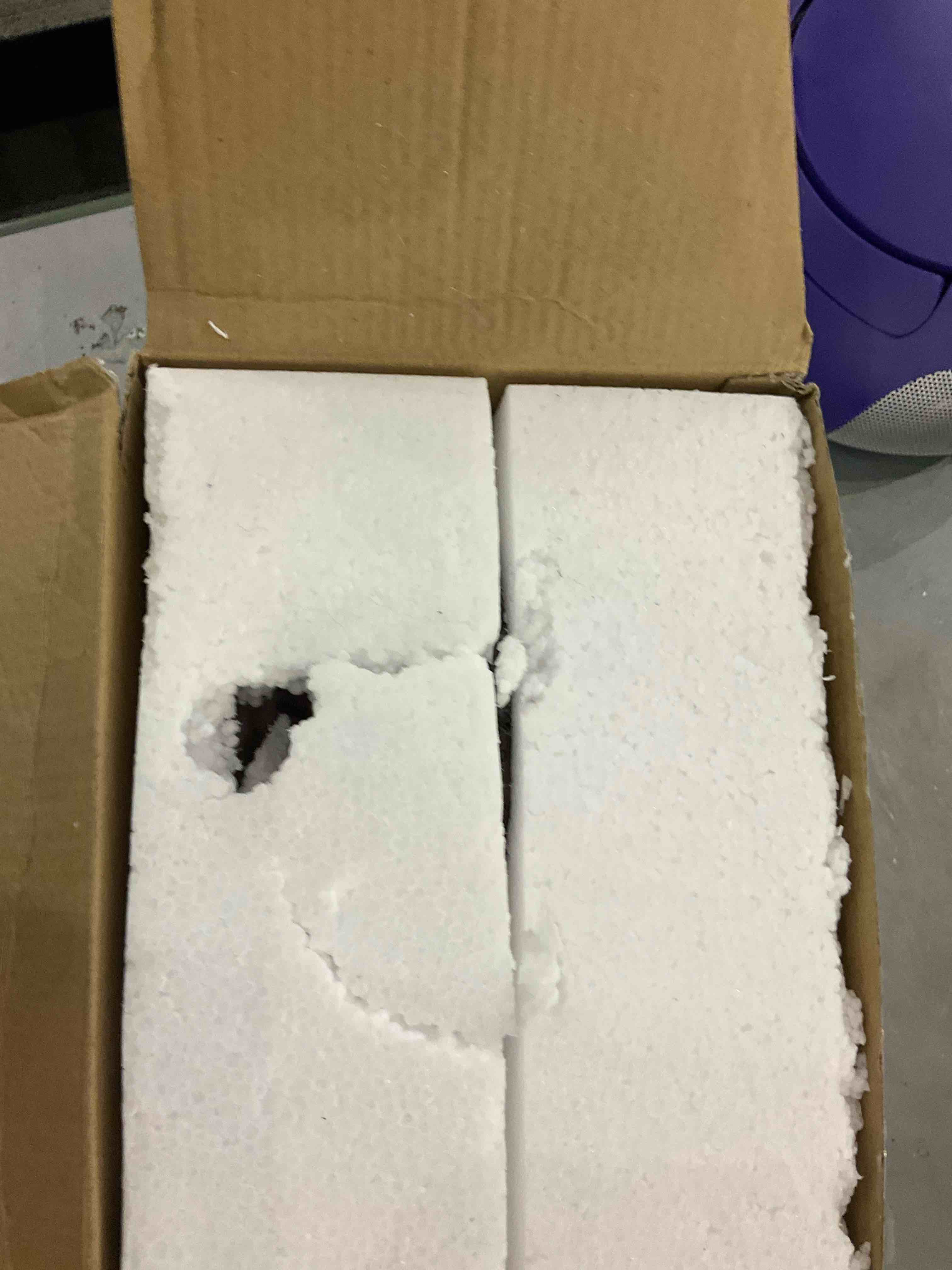 https://s3.amazonaws.com/lotting-images-prod/BargainHunt/EXS01227141_1710766221860.jpeg