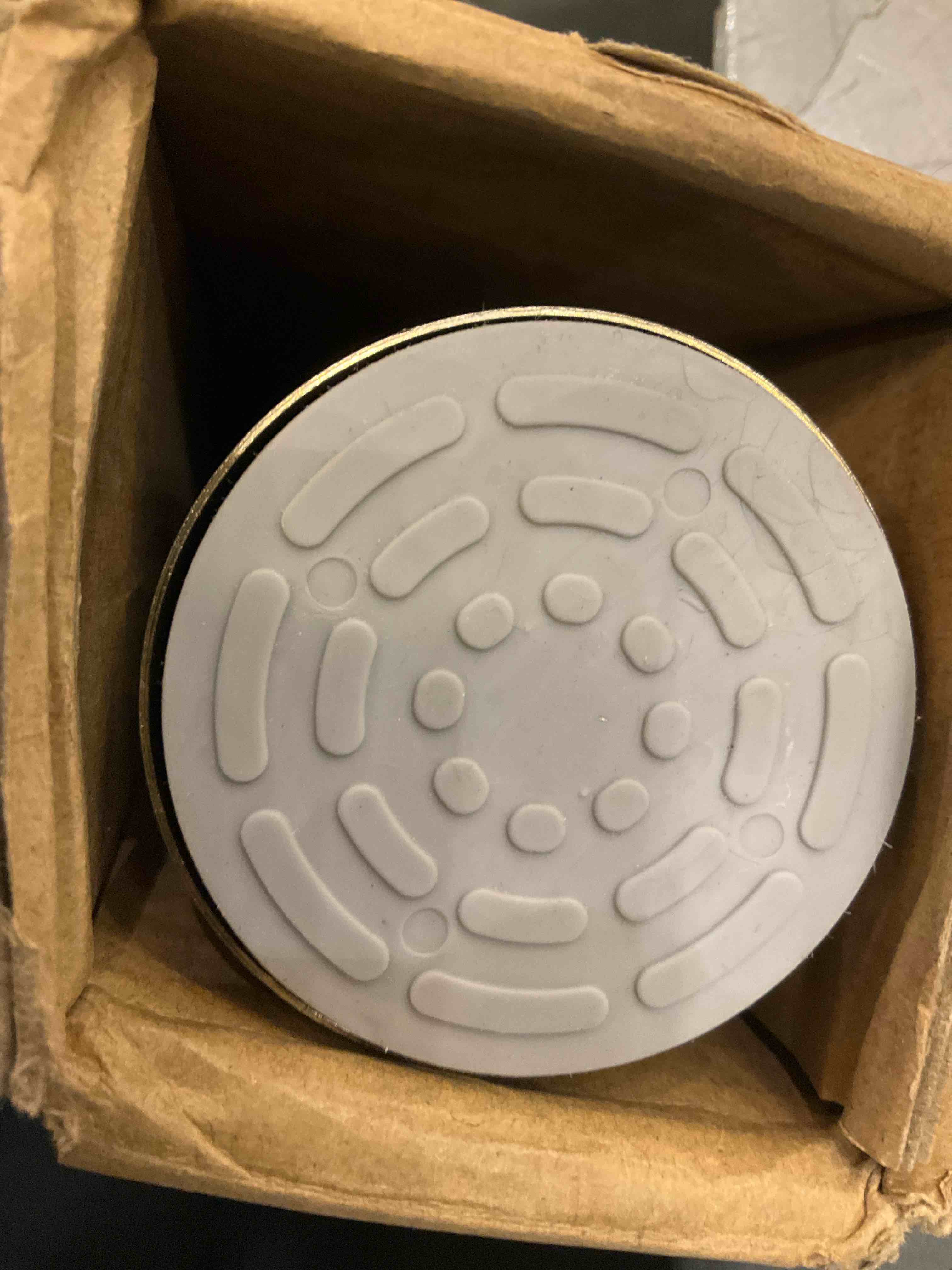 https://s3.amazonaws.com/lotting-images-prod/BargainHunt/EXS01227196_1710774574629.jpeg
