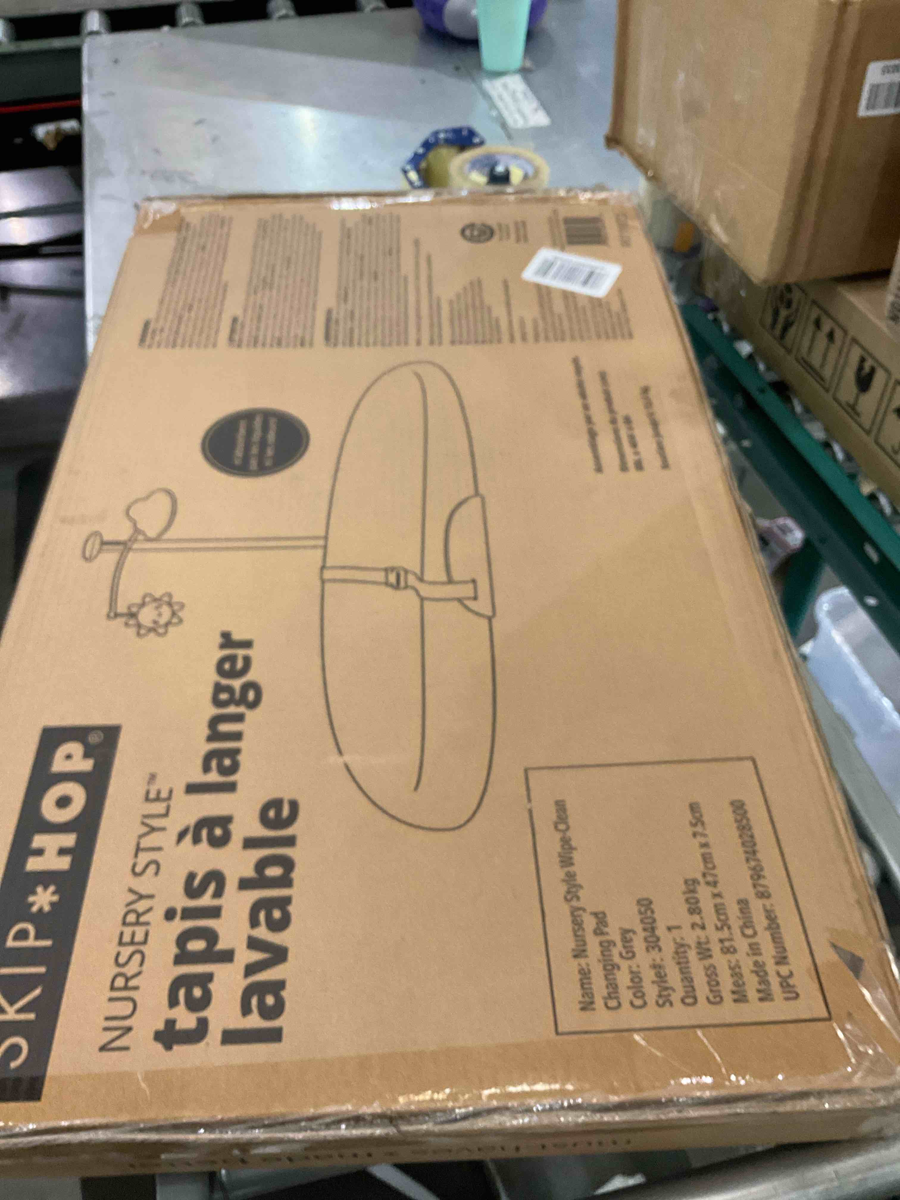 https://s3.amazonaws.com/lotting-images-prod/BargainHunt/EXS01227222_1710781482752.jpeg