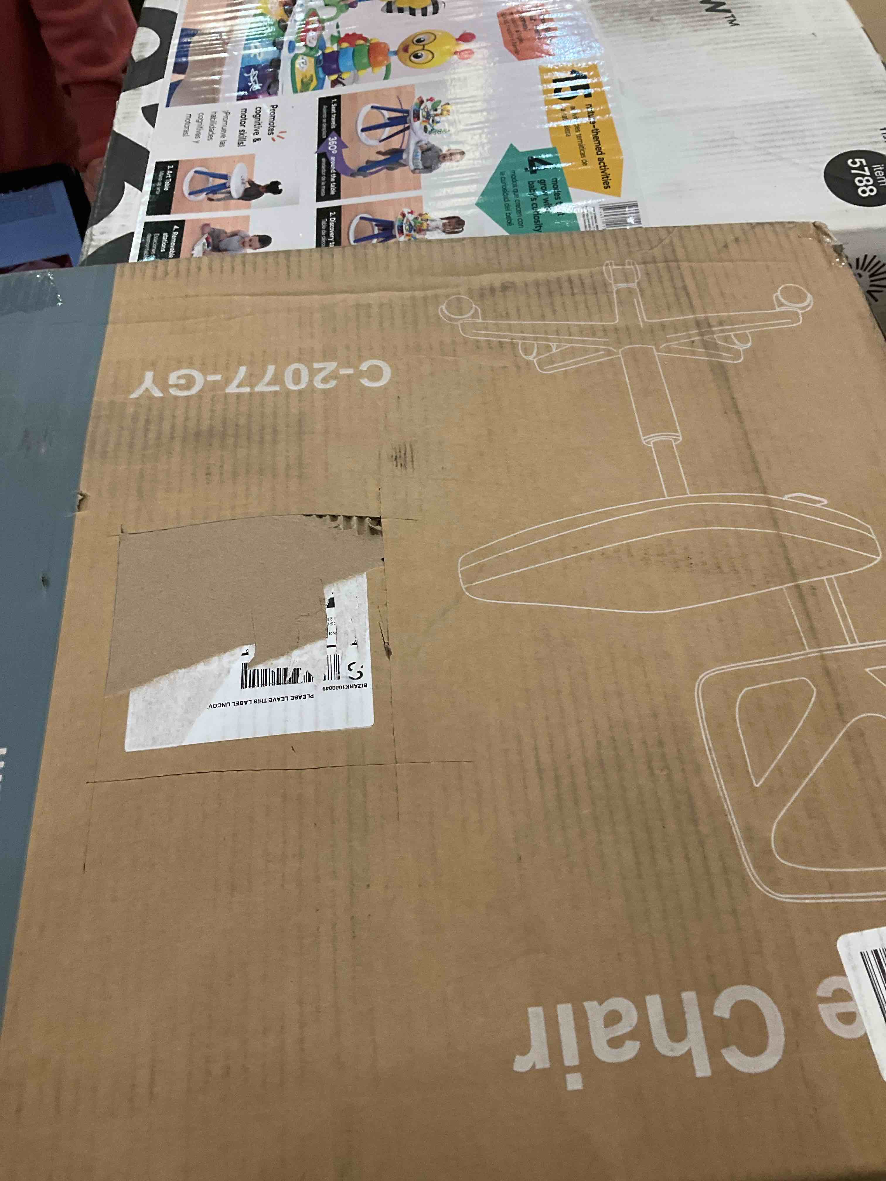 https://s3.amazonaws.com/lotting-images-prod/BargainHunt/EXS01227288_1710959583818.jpeg